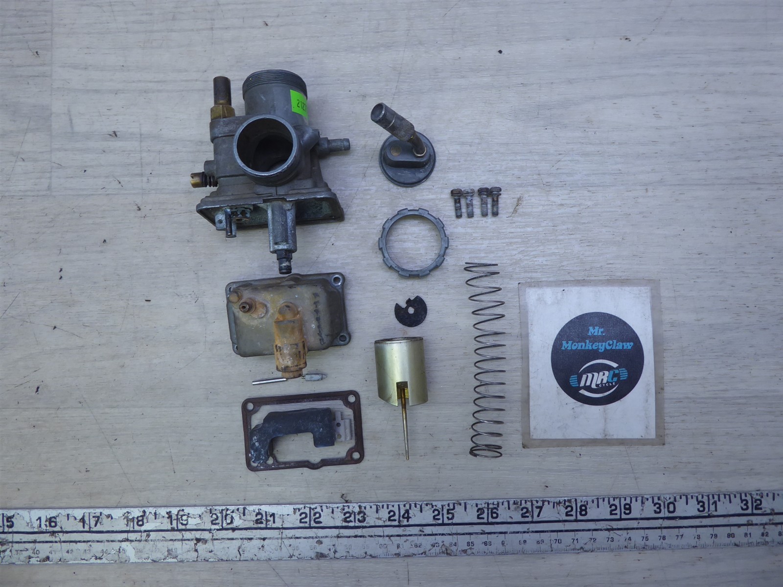1977 Kawasaki KE175 Enduro K21277) Mikuni carburetor carb assembly