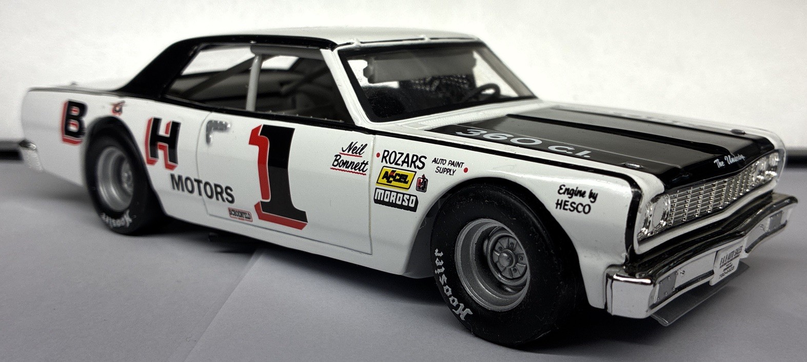 Action Neil Bonnett 1 B&H Motors 1964 Chevy Chevelle Stock Car 1:24 DieCast