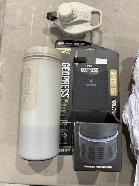 Grayl GeoPress 24oz Water Purifier Bottle White Used w/ Filter & Box