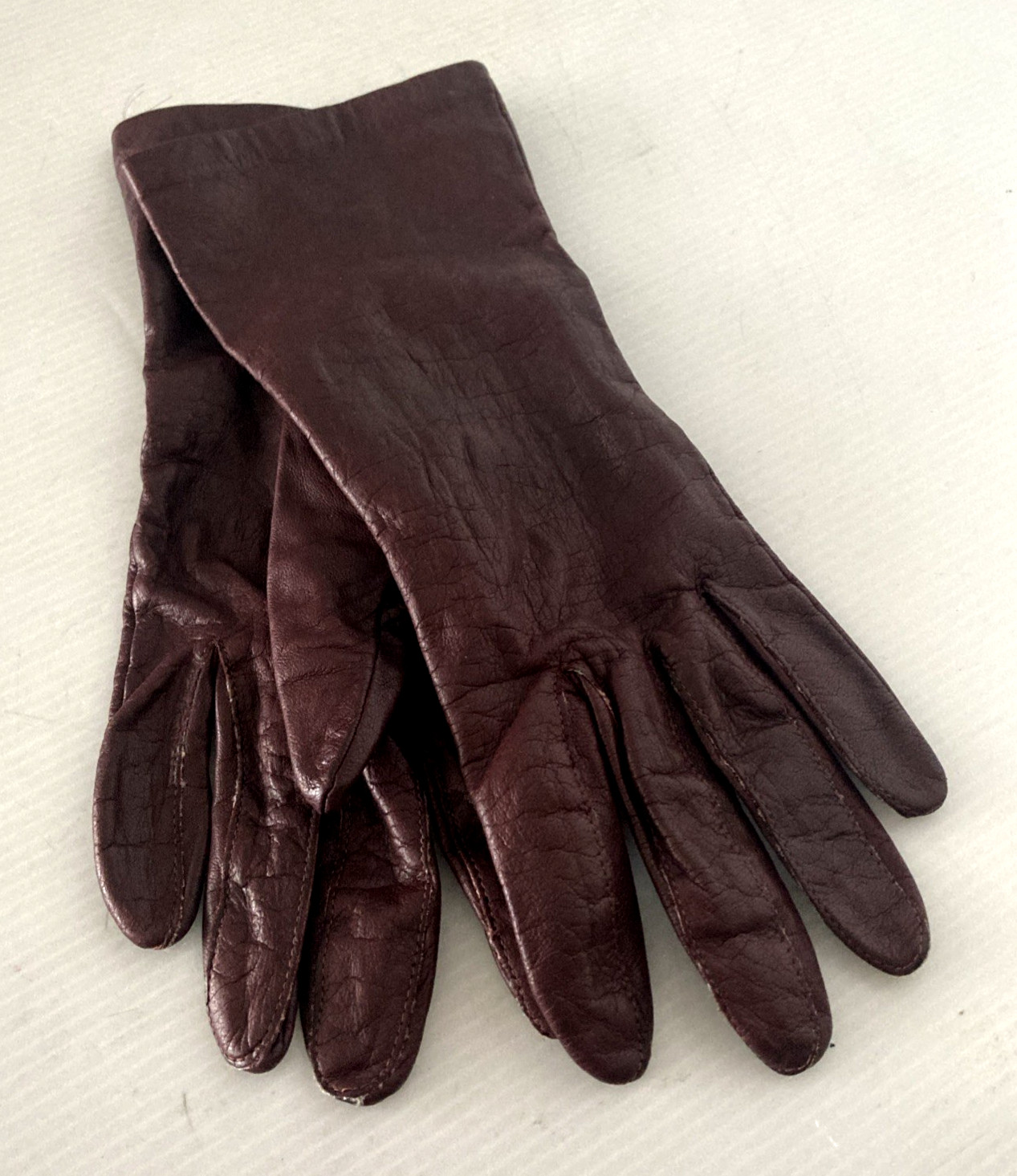 Vintage Woman\'s  Oxblood Brown Soft Leather Gloves - Silk Lined - Med to Large