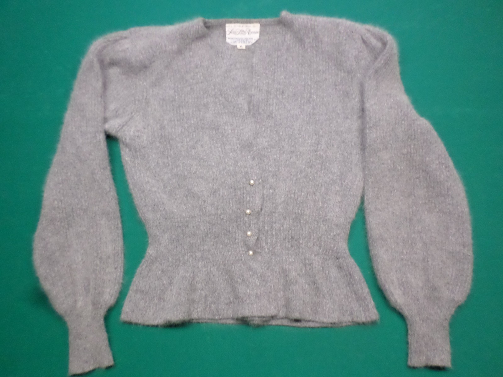 VINTAGE SAKS FIFTH AVENUE MID 70s FITTED MOHAIR CARDIGAN SWEATER, ASH, LADIES M