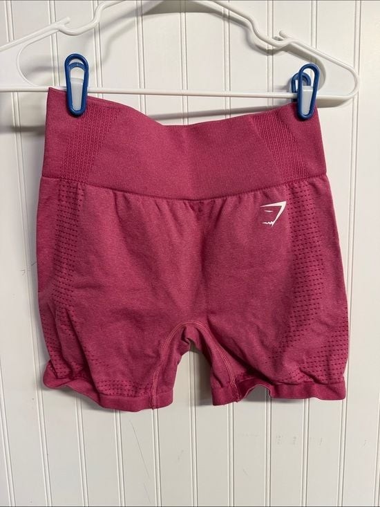 Gymshark Rose Pink Seamless High-Waist Athletic Shorts Gymshark Rose Pink Seamless High-Waist Athletic Shorts