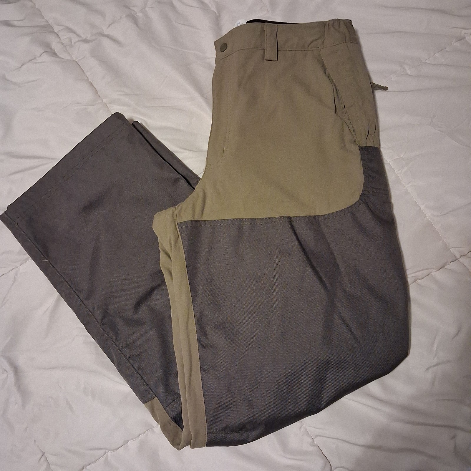 L.L Bean Upland Briar Field Double knee Hunting/Outdoors Pants Two Tone Tan/Gray L.L Bean Upland Briar Field Double knee Hunting/Outdoors Pants Two Tone Tan/Gray