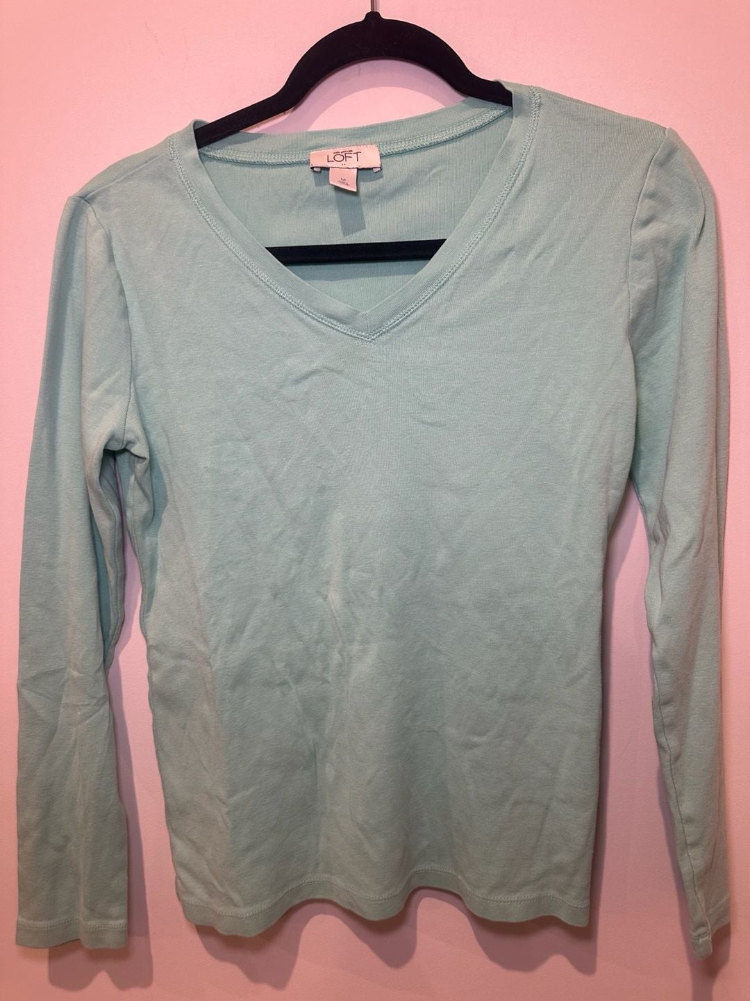 100% Cotton Ann Taylor Loft Mint Green V-Neck Long Sleeve Cotton T-Shirt Size M 100% Cotton Ann Taylor Loft Mint Green V-Neck Long Sleeve Cotton T-Shirt Size M