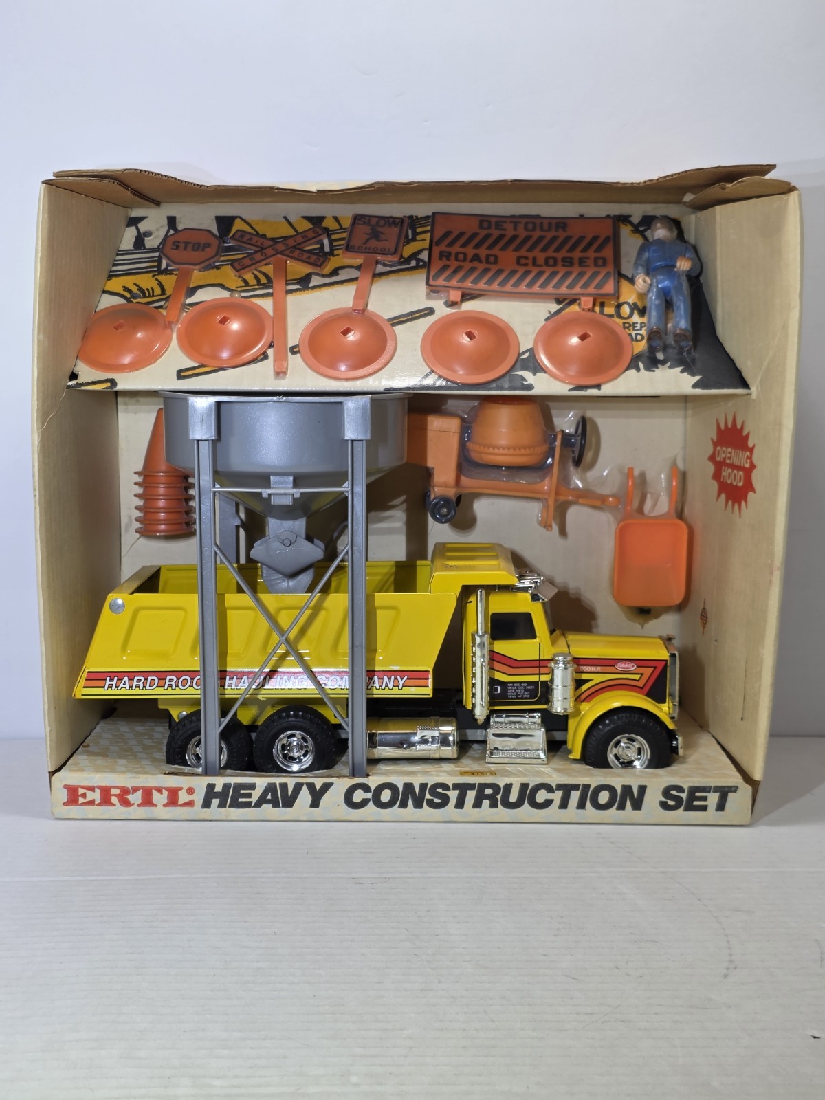 Vintage ERTL Heavy Construction Set Peterbuilt Steel. In original box.
