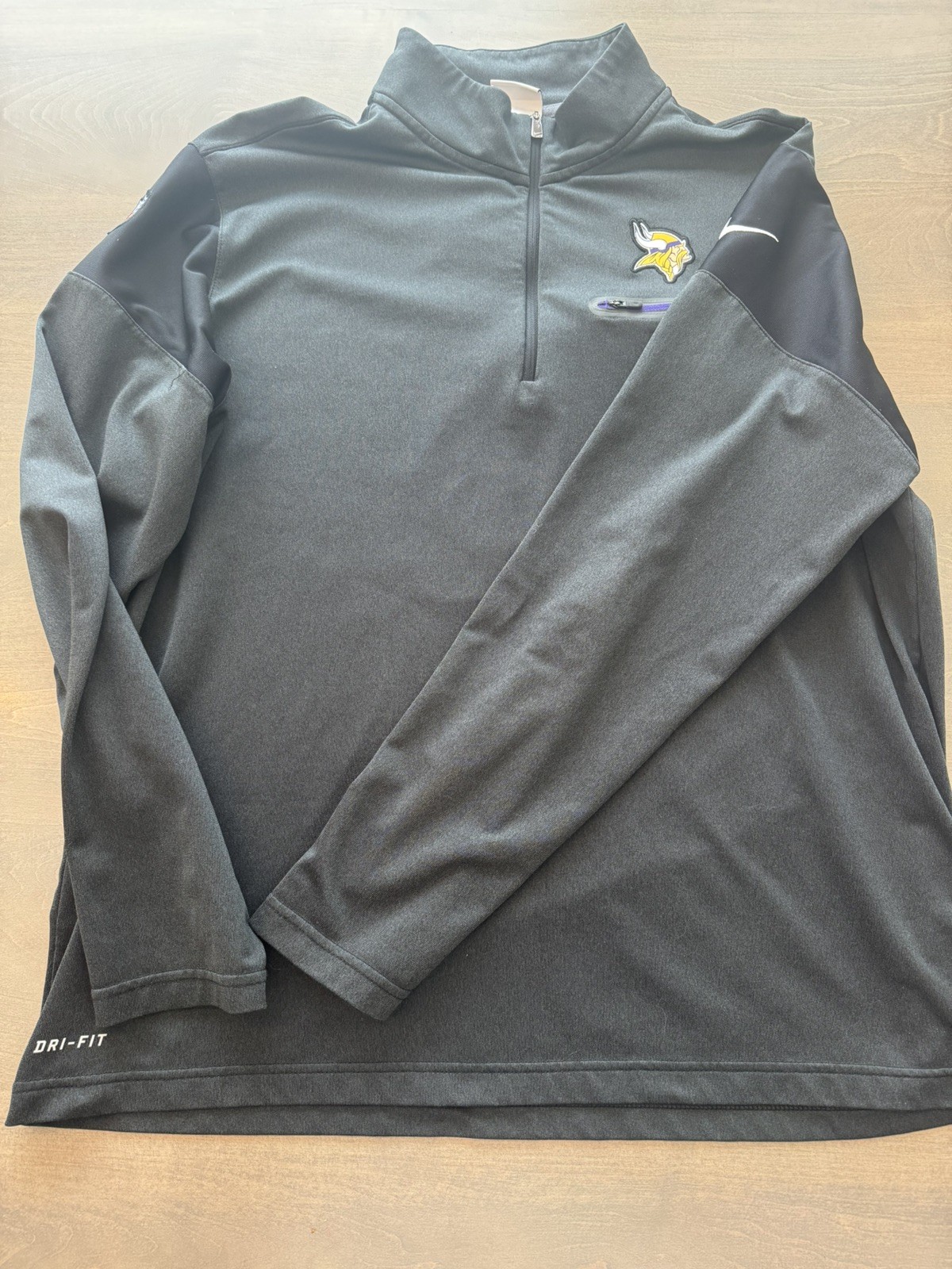 Mens Nike On Field Minnesota Vikings 1/4 Zip Football Pullover Jacket New Large Mens Nike On Field Minnesota Vikings 1/4 Zip Football Pullover Jacket New Large