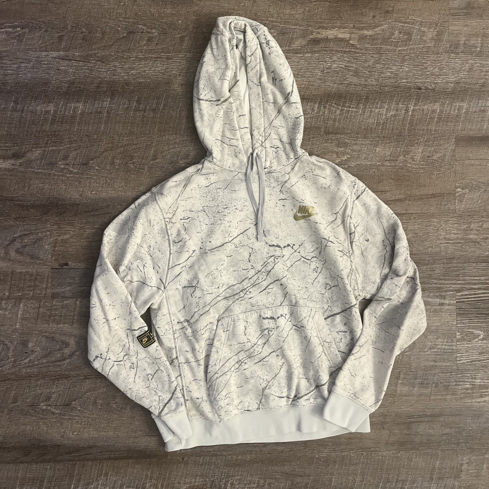 Nike Sportswear Marble Print Hoodie Mens Medium White Gray Gold Logo Sweatshirt Nike Sportswear Marble Print Hoodie Mens Medium White Gray Gold Logo Sweatshirt