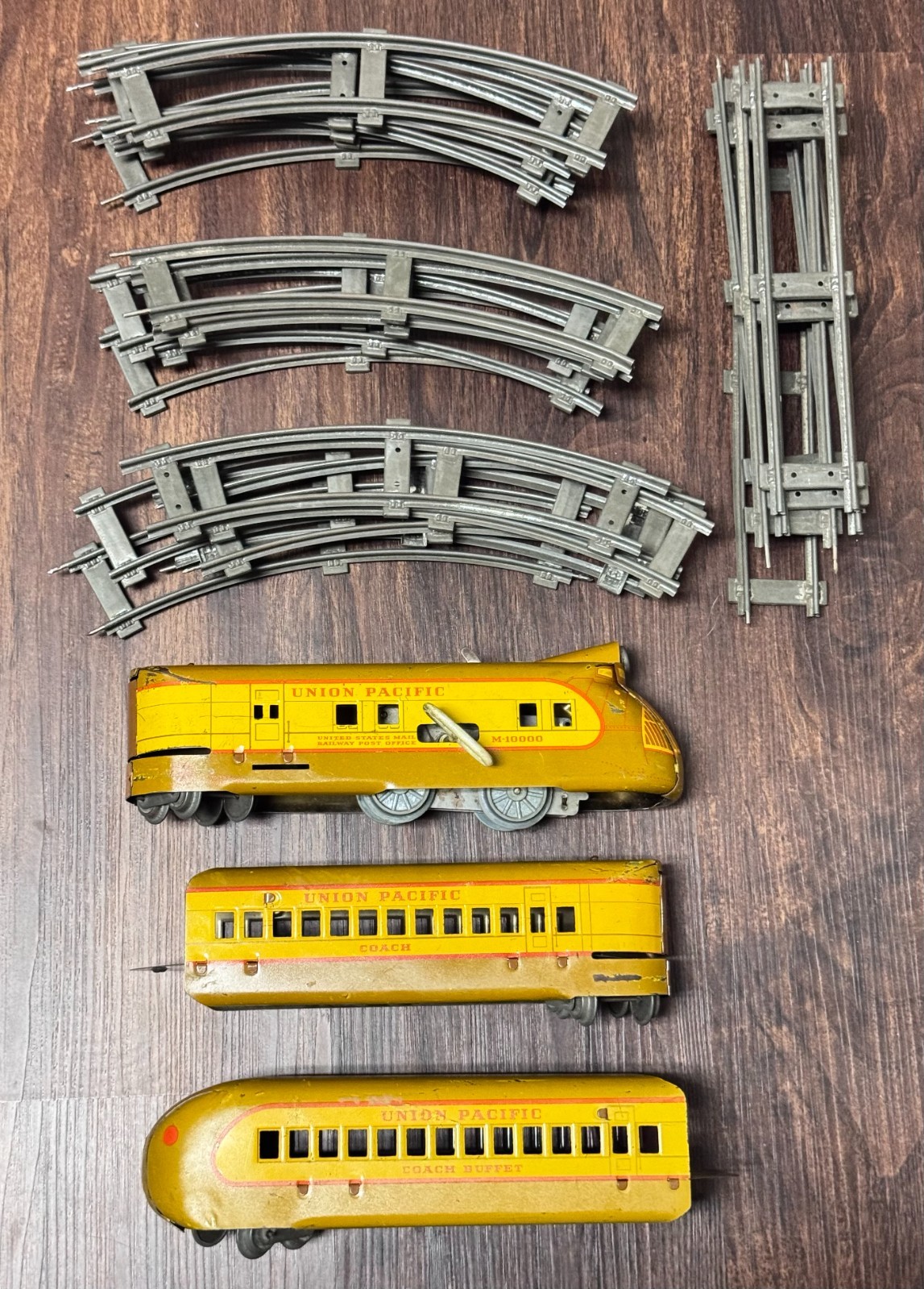 Vintage Marx Union Pacific M-10000 Streamliner 3-Car Set with 22PC Track 1930s