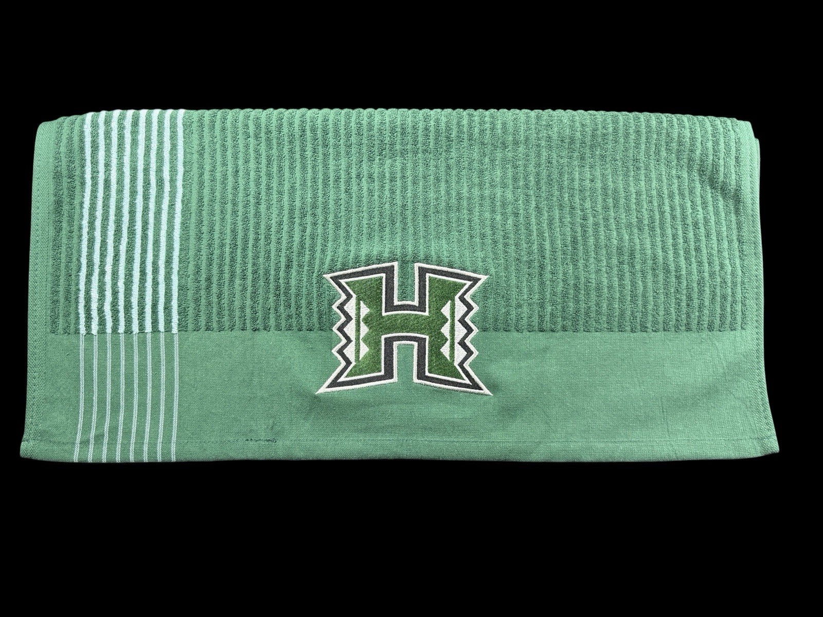 Univ of Hawaii Caddy towel / 44in x 24in (Green) 2 Logos