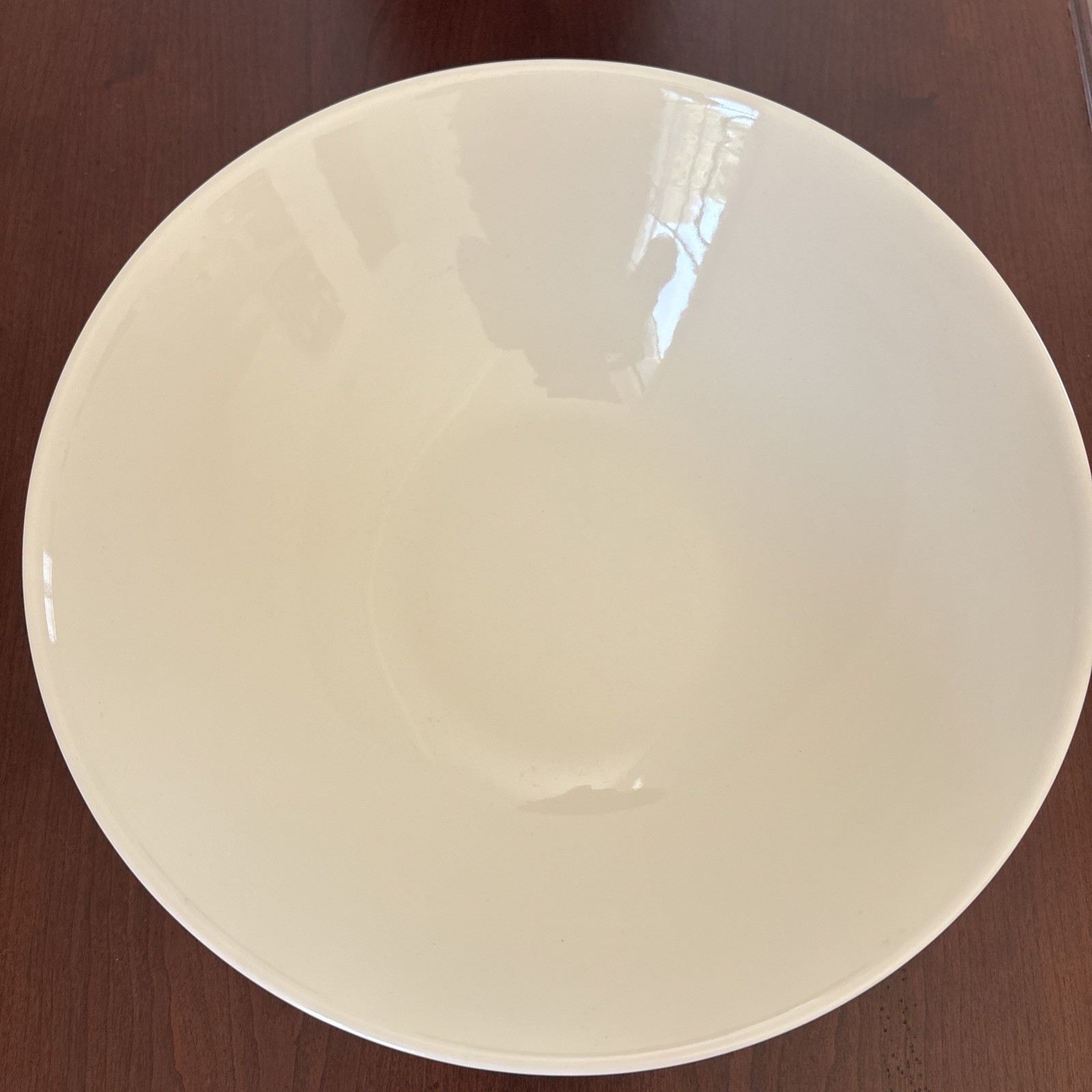 Jasper Conran Casual Cream T/Ware Wedgwood Serving Bowl /Salad 38cm NEW Jasper Conran Casual Cream T/Ware Wedgwood Serving Bowl /Salad 38cm NEW