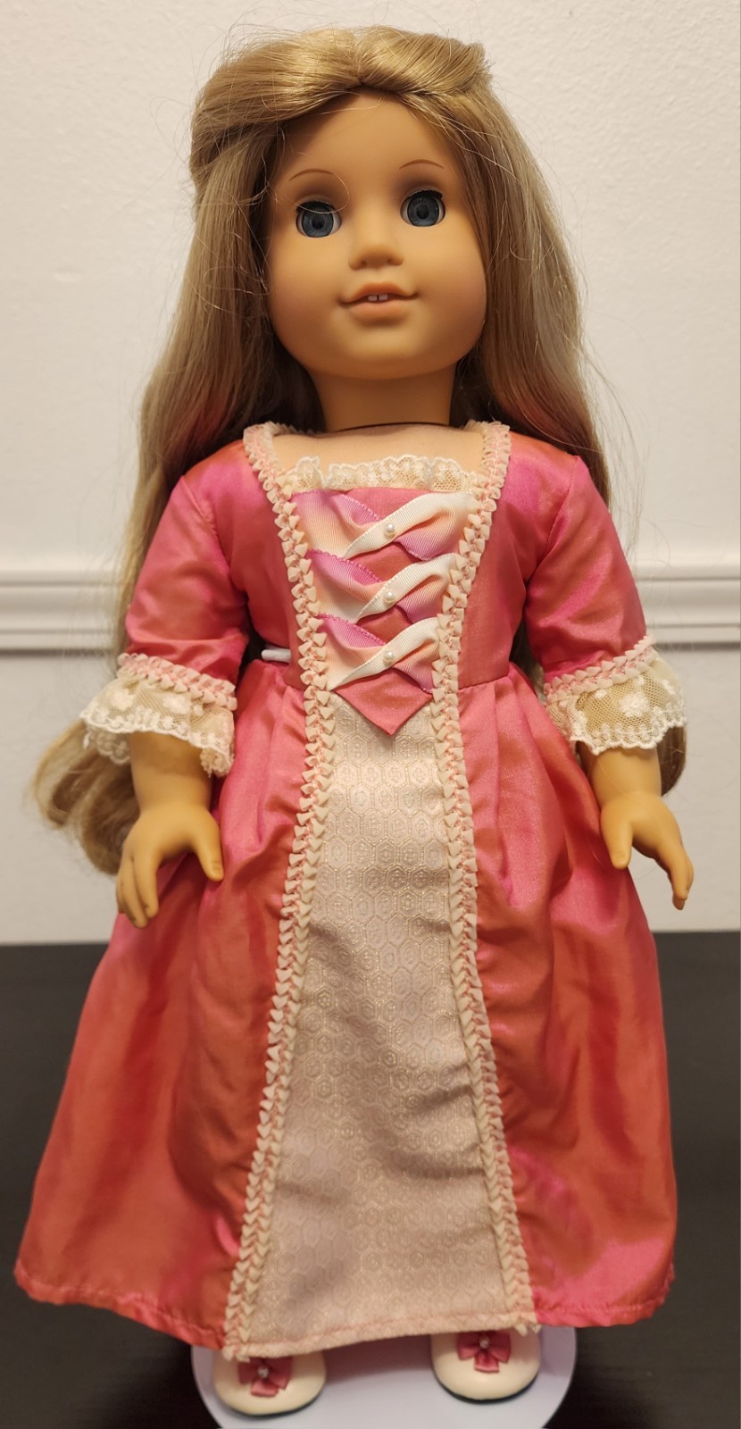 American Girl Doll Elizabeth Cole 2008 Retired