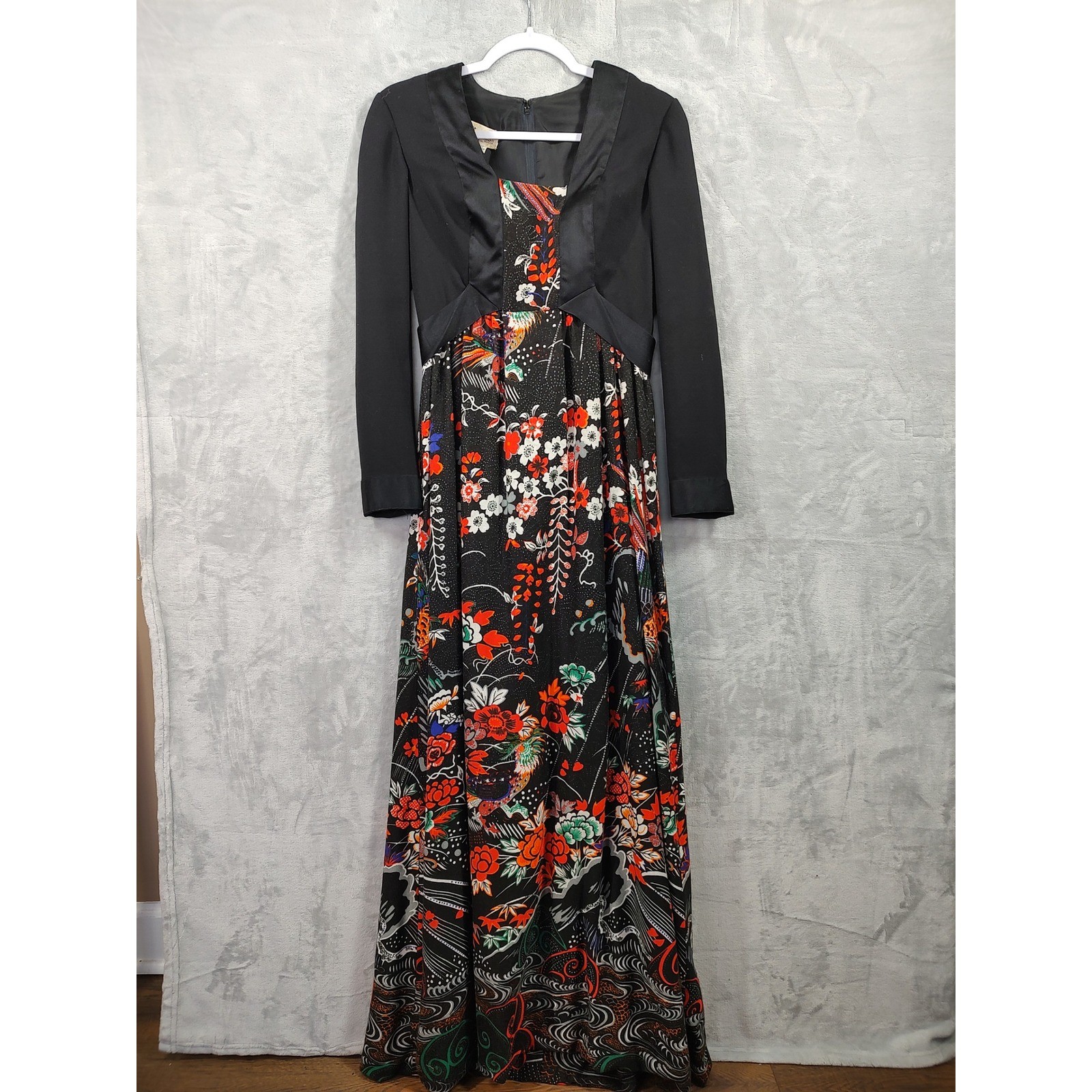 Vintage Gino Charles Malcolm Starr Black Floral Maxi Dress Long Sleeve Size 10
