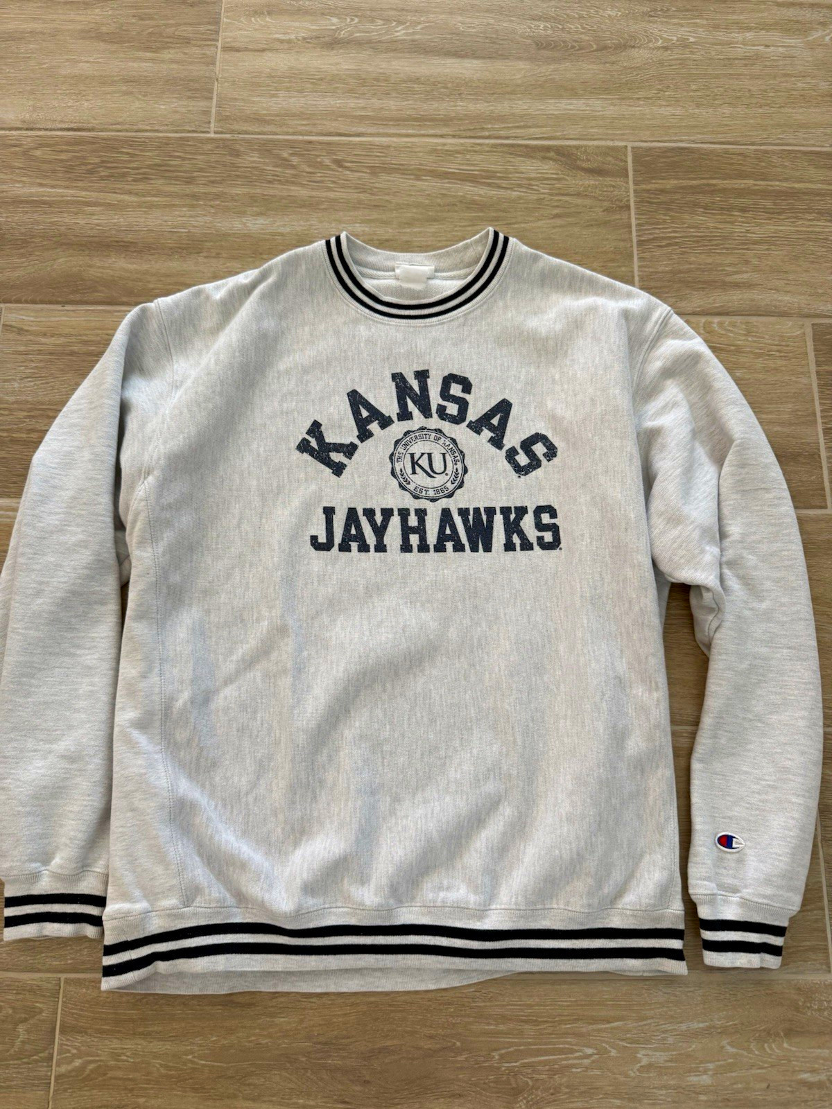 Champion Reverse Weave Kansas Jayhawks Crewneck Sweatshirt Gray XL Champion Reverse Weave Kansas Jayhawks Crewneck Sweatshirt Gray XL