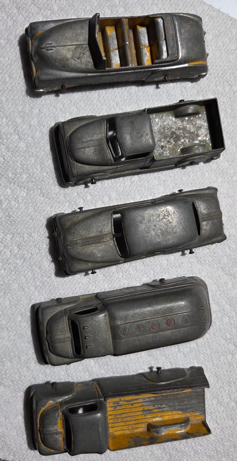 Lot of 5 Tootsietoy Cars and Trucks (Vintage) Open Top Convertible, Stake Truck,