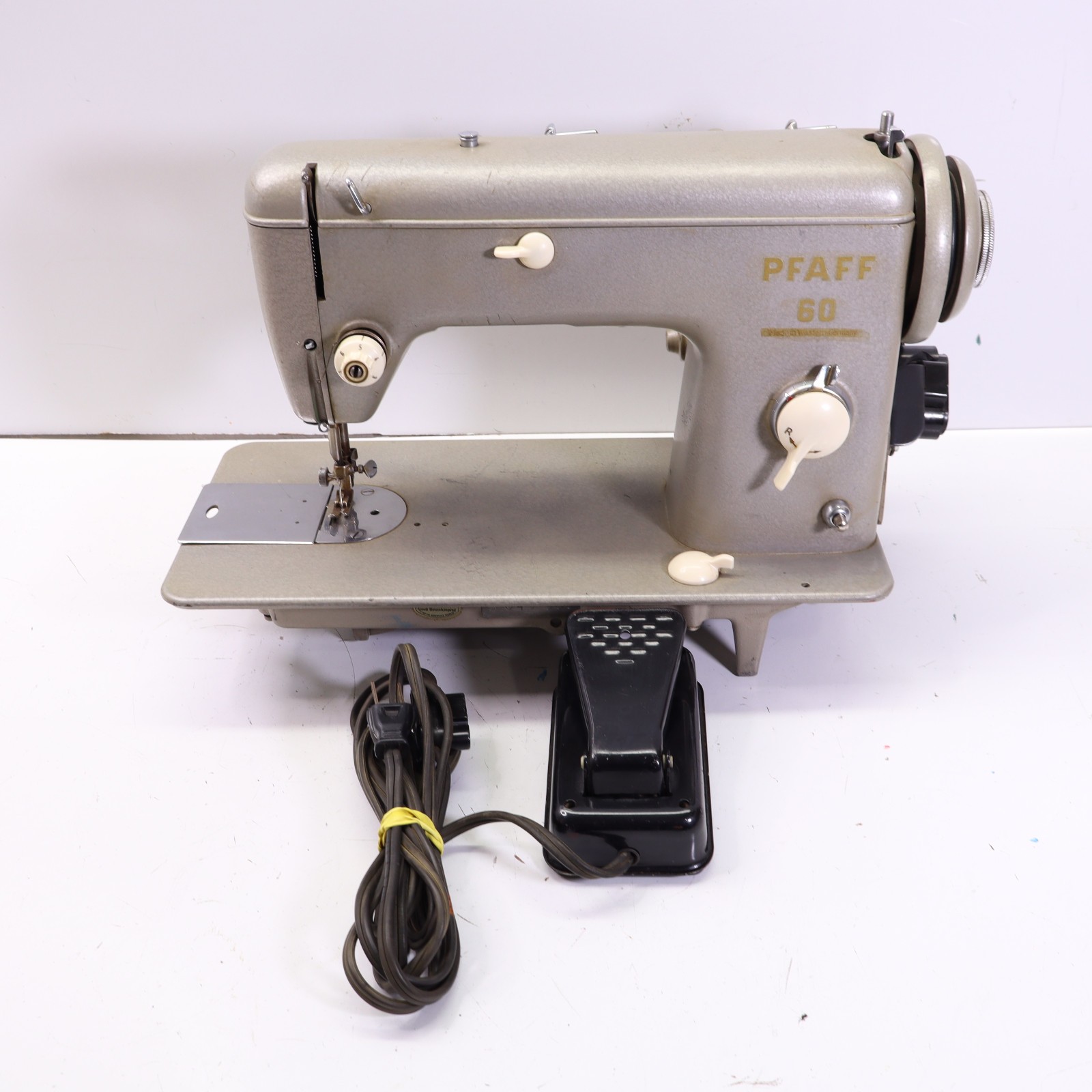 Vintage PFAFF 60  Industrial Strength Sewing Machine Made Germany READ DESC.