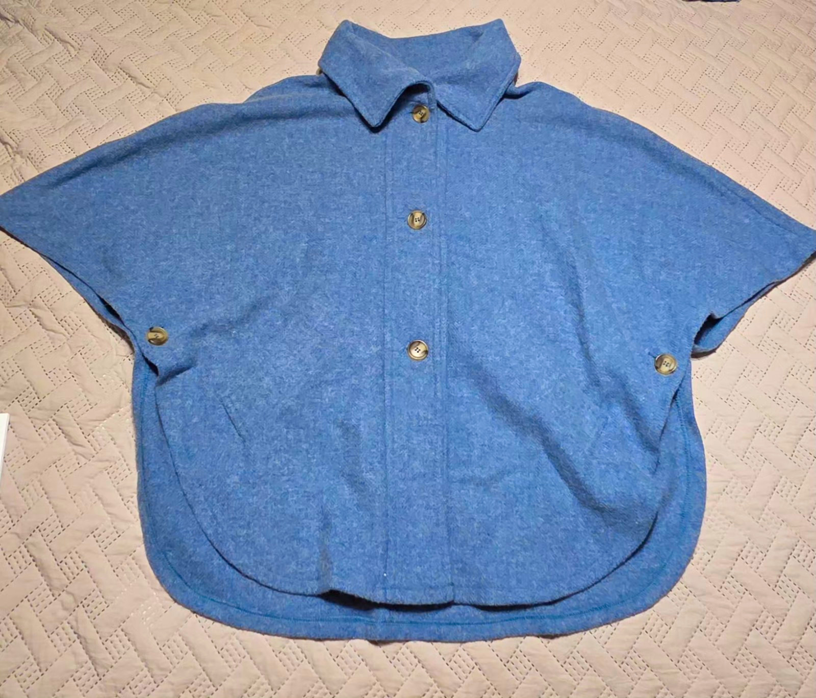 Boyne Valley Weavers Ireland 100% Lambswool Button Cape Coat Blue With Pocketa S