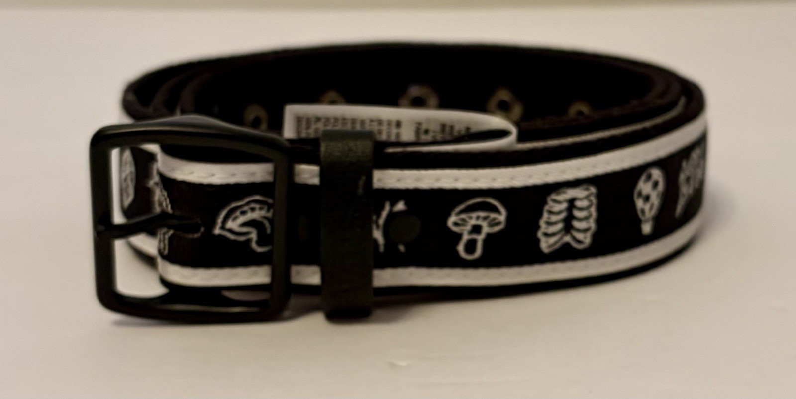 Vans Deppster Lost and Found INDIO Belt Black And White L /XL - 44.5” Vans Deppster Lost and Found INDIO Belt Black And White L /XL - 44.5”