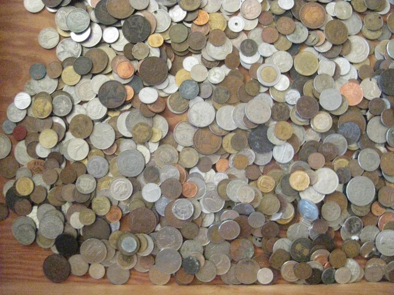 5 lbs pounds world foreign coins wide selection countries many BU app 500+ coins