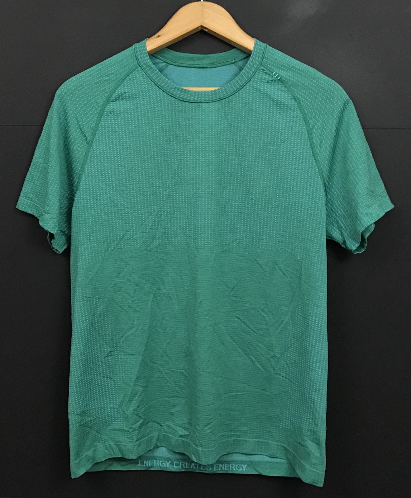 Lululemon Men\'s Metal Vent Tech Short Sleeve Green T-Shirt Size M