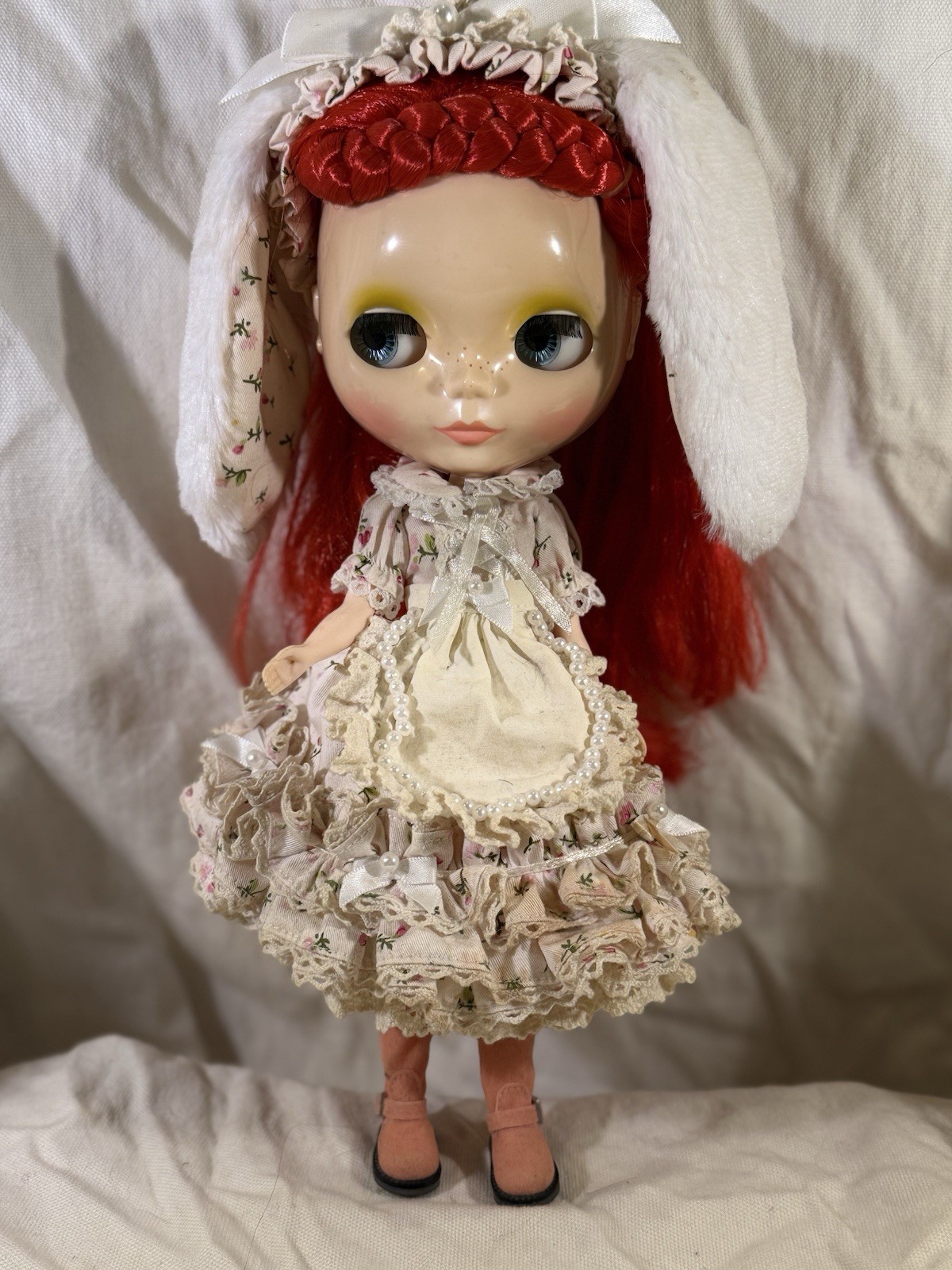 Takara Tomy Neo Blythe Precocious Candy's Mushroom Custom Bunny Hood Dress
