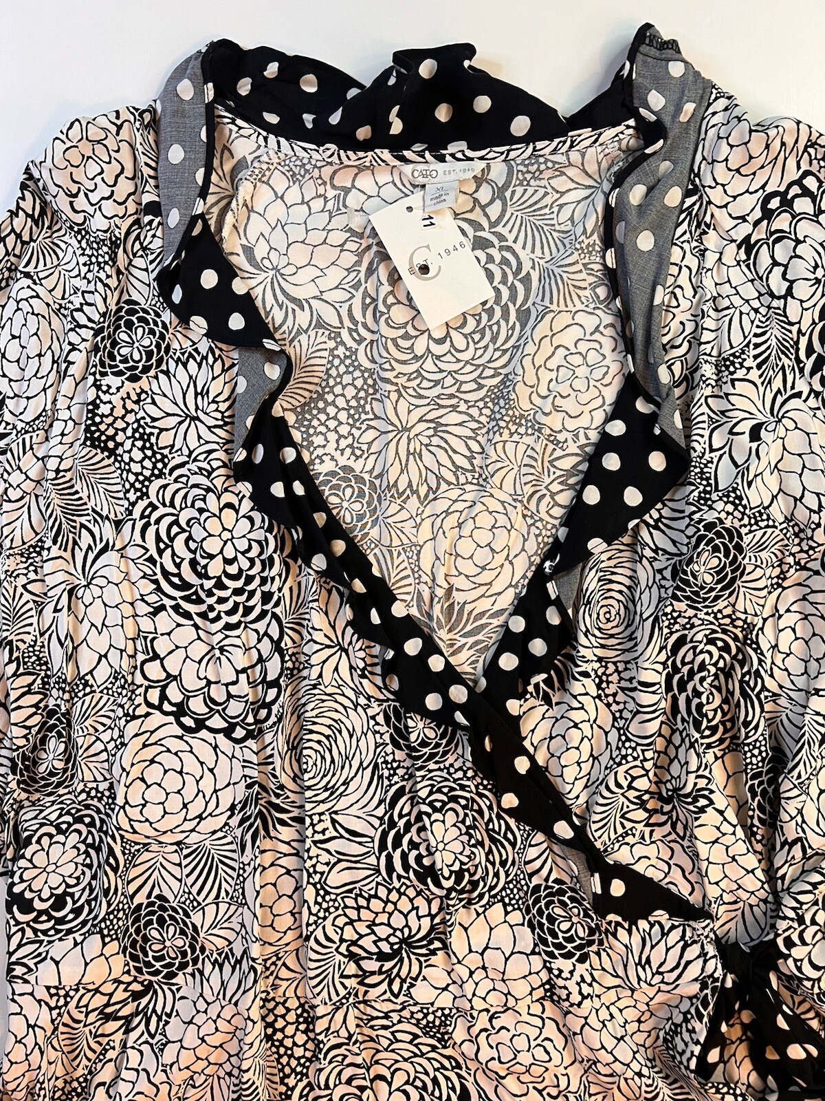 CATO Womens Top Size XL Black White Sexy Wrap Waist Low Cut NEW NWT CATO Womens Top Size XL Black White Sexy Wrap Waist Low Cut NEW NWT