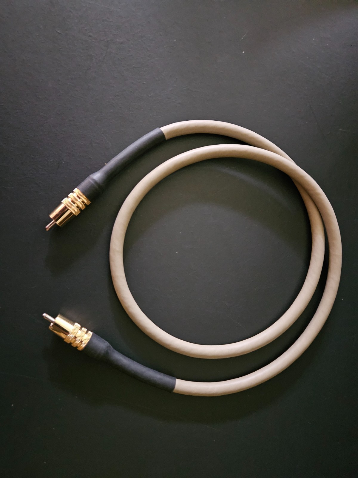 PAIR OF CARDAS NEUTRAL REFERENCE 1.0 METER RCA INTERCONNECTS