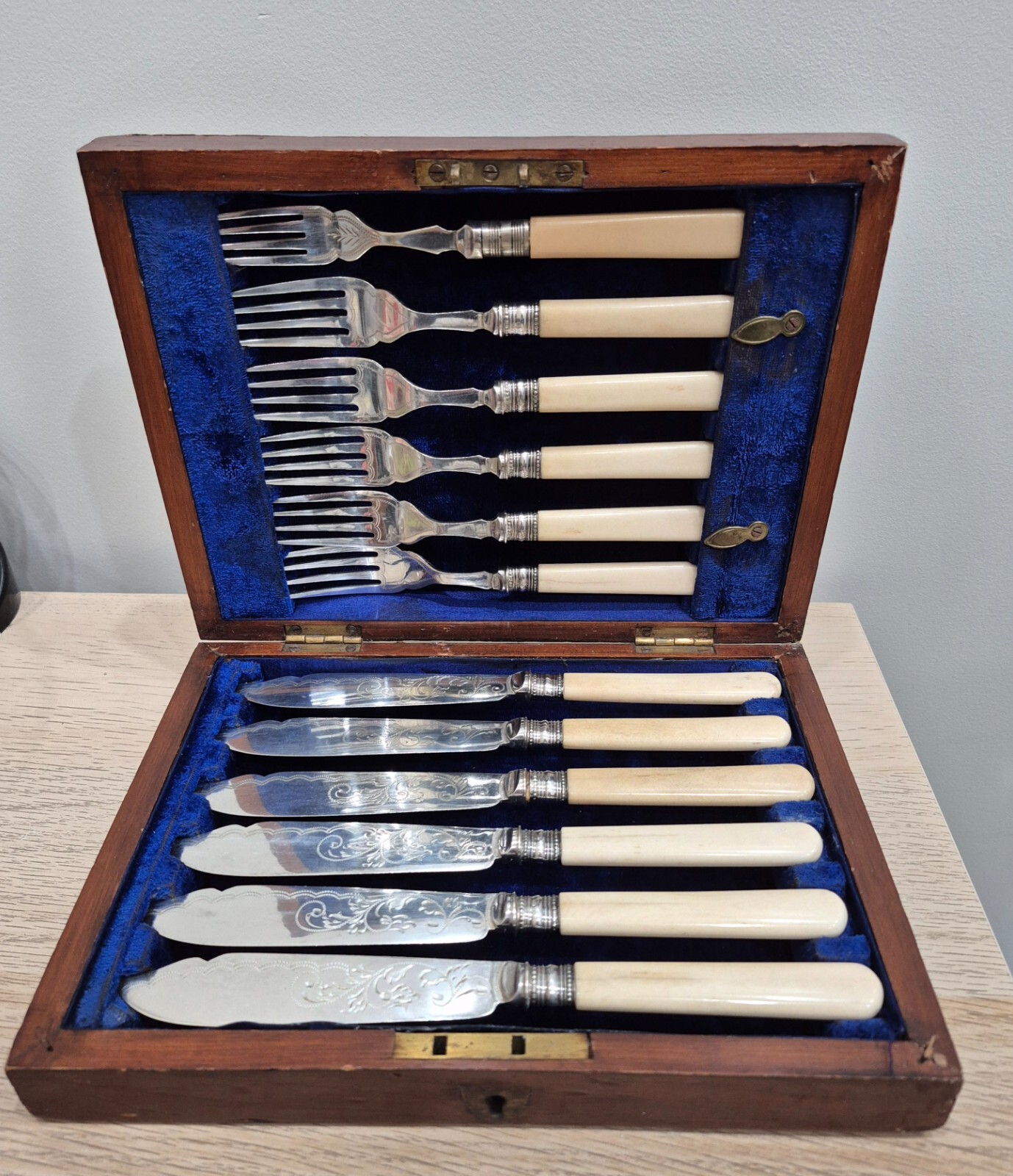 12 Antique 1883 English EPNS Silver, Ivory Fish Serving Set Original Box
