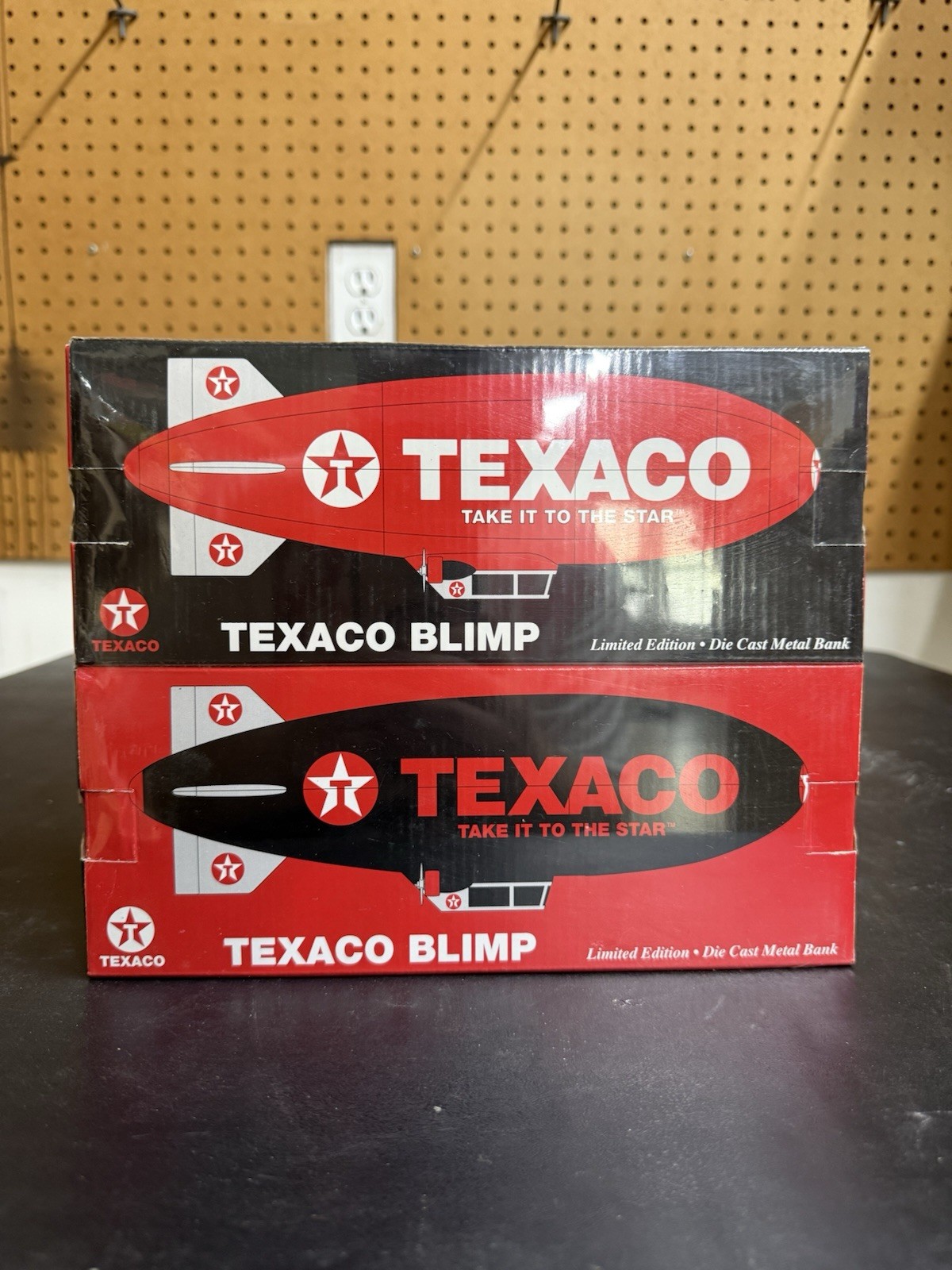 TEXACO BLIMP SET Diecast Coin Bank\'s Red & Black SpecCast AIRSHIP Brand New