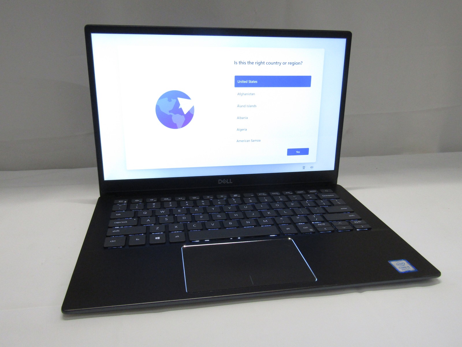 Dell Vostro 5390 1.60GHz Intel i5-8265U 8GB RAM 256GB SSD 14