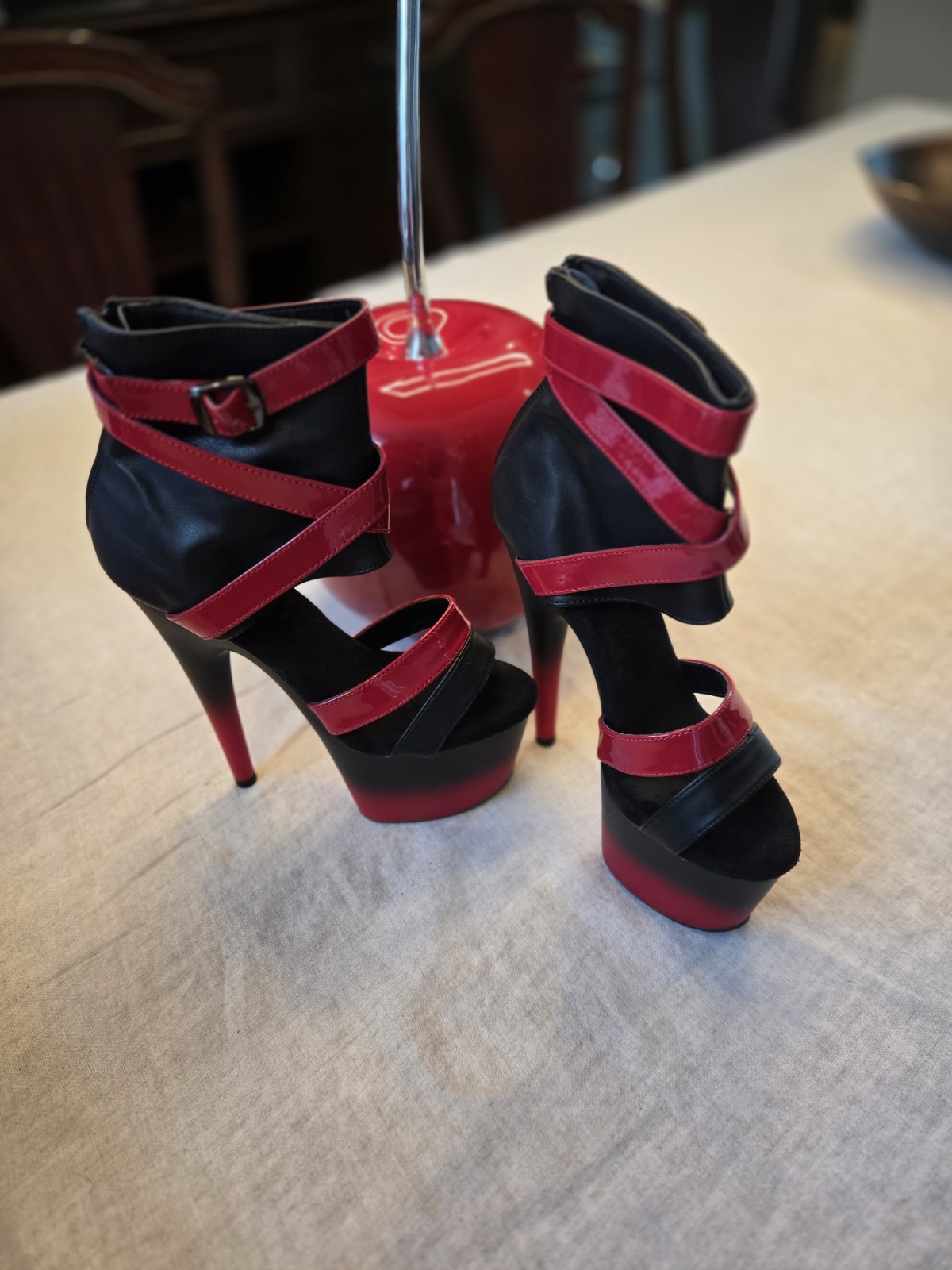 Pleaser Black/Red Patent Faux Leather Platform Open Toe Ankle Strap Buckle US 7 Pleaser Black/Red Patent Faux Leather Platform Open Toe Ankle Strap Buckle US 7