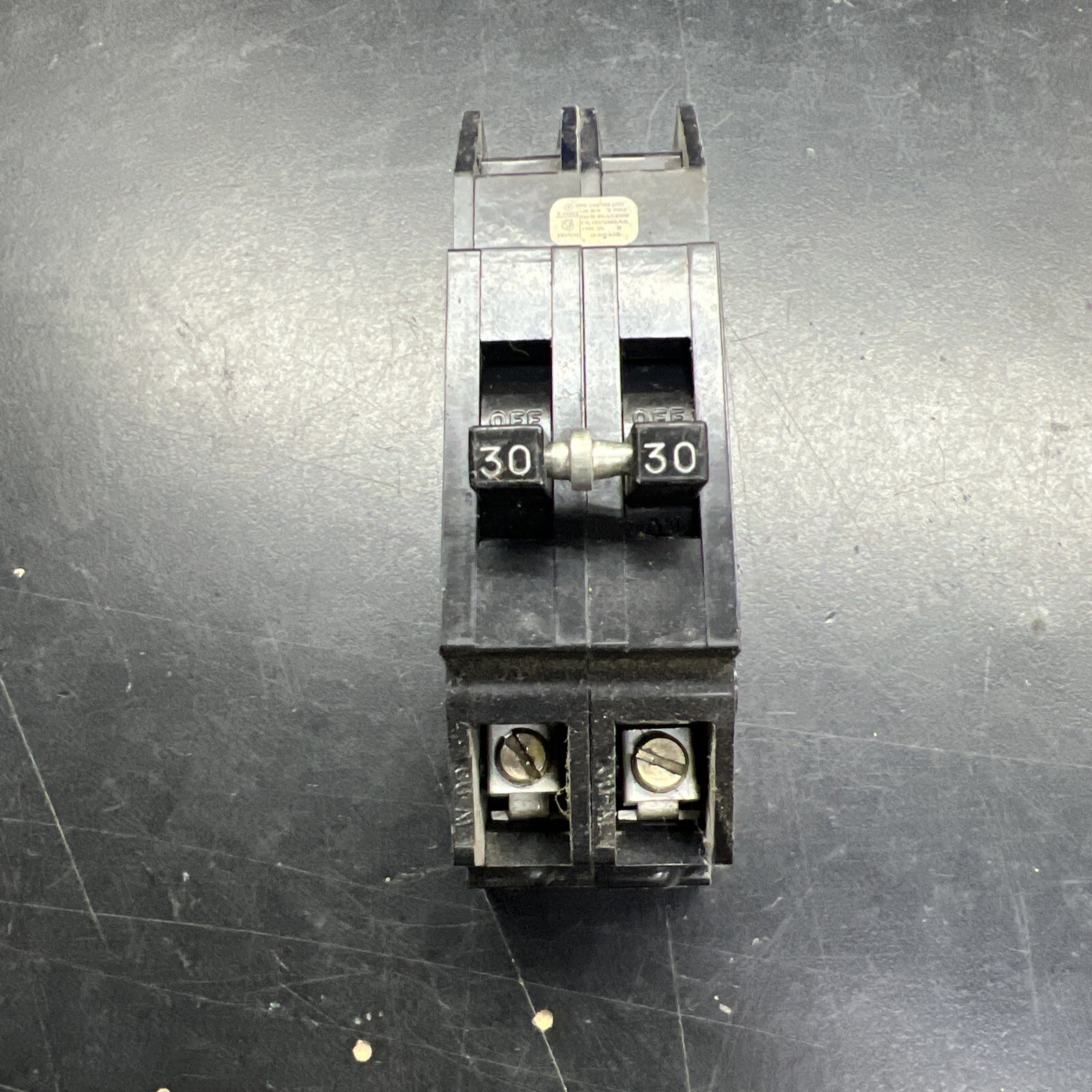ZINSCO SYLVANIA CHALLENGER GTE Q230 2 Pole 30 AMP Type Q QC Circuit Breaker