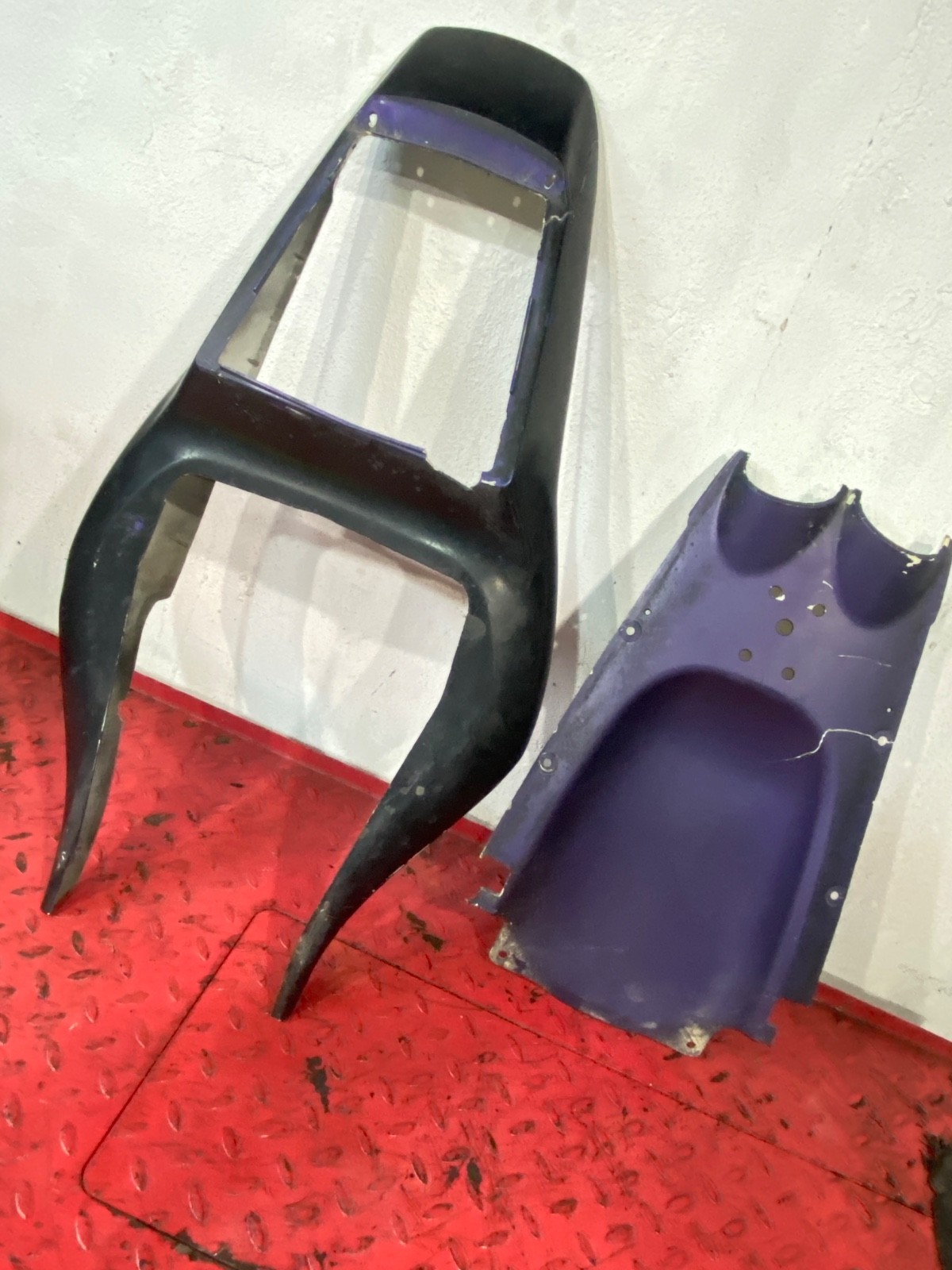 1999 YZF R6 YAMAHA TAIL FAIRING r6 99 02 1999 YZF R6 YAMAHA TAIL FAIRING r6 99 02