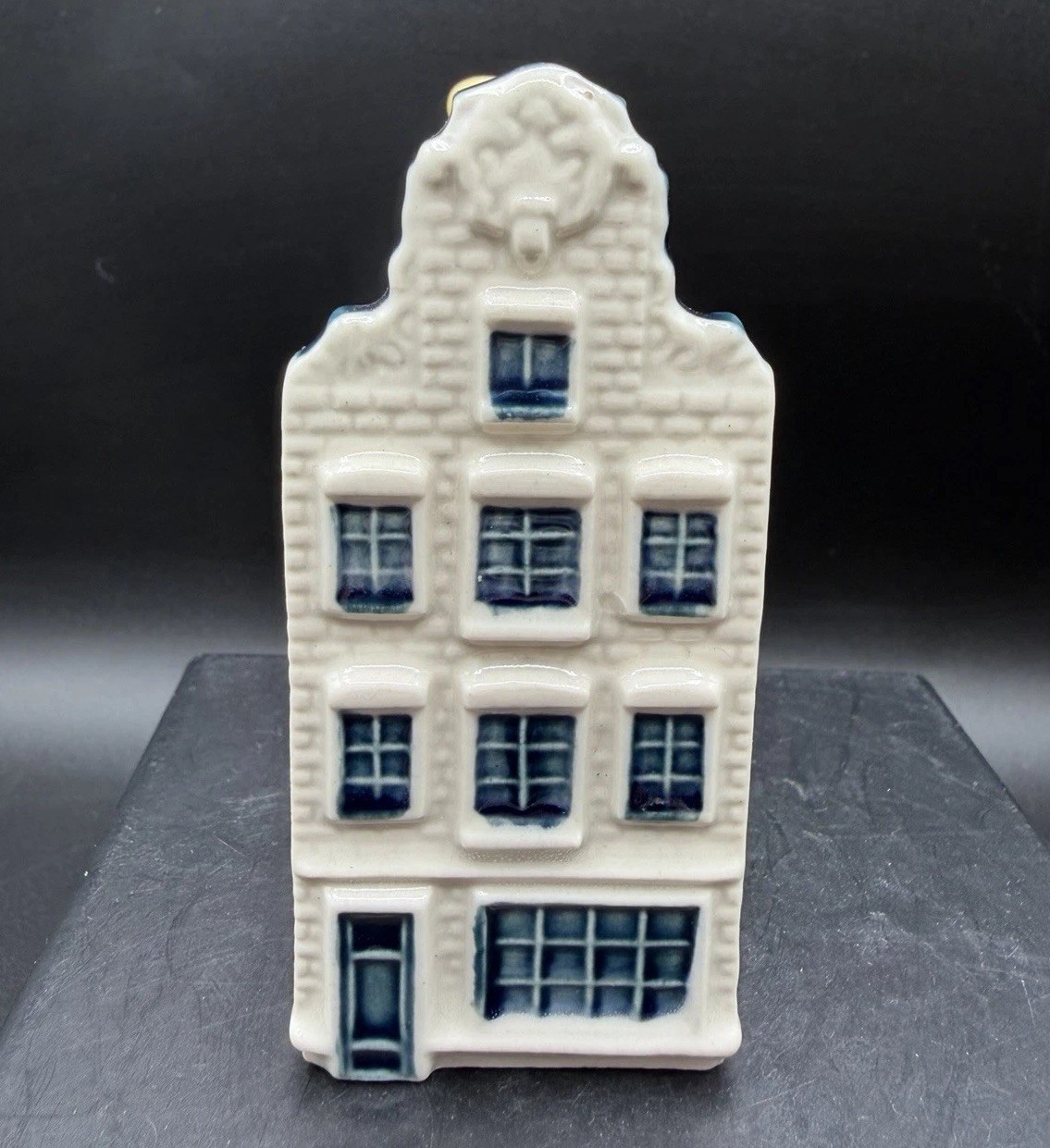 Bols KLM Delft Blue White Ceramic Amsterdam Dutch House No. 72