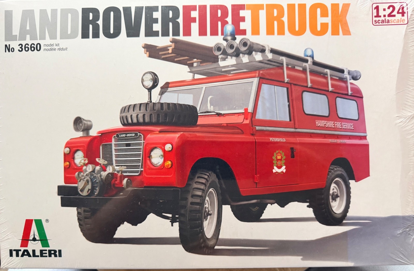 Italeri #3660 Land Rover Fire Truck, 1:24 scale 