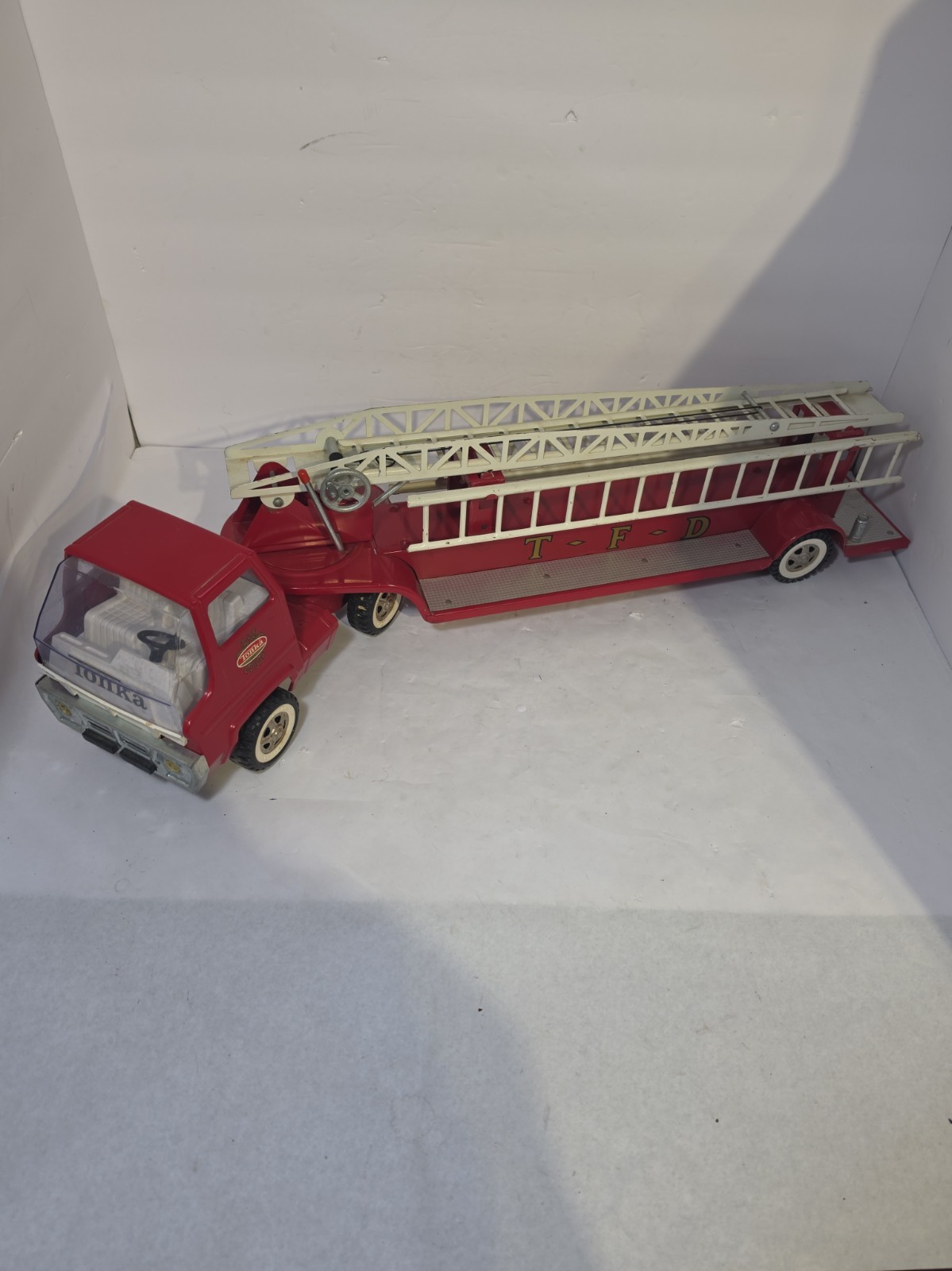 Vintage 1960s Tonka Aerial Ladder TFD Fire Truck Red 30” Vintage 1960s Tonka Aerial Ladder TFD Fire Truck Red 30”