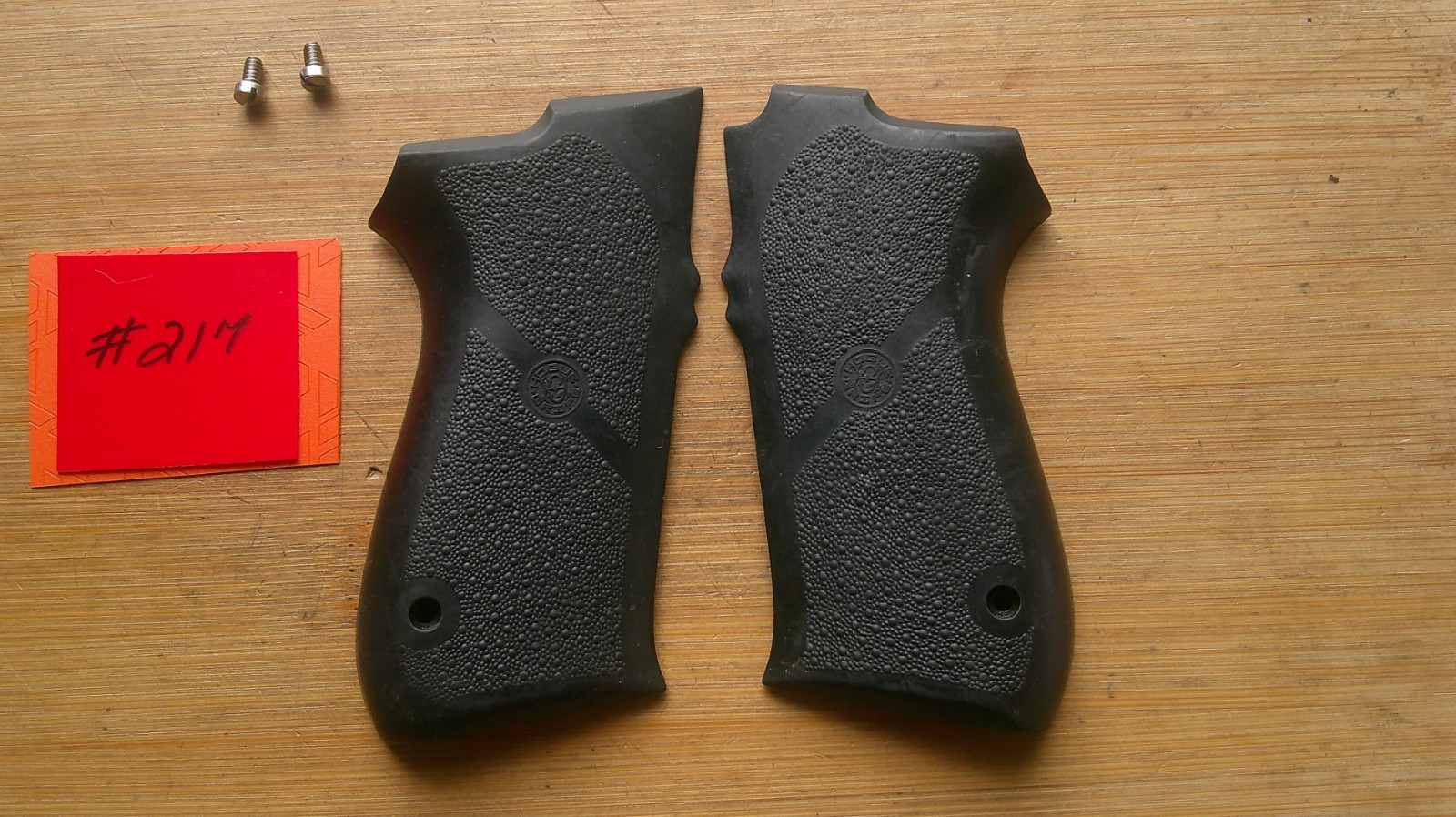 Vintage Hogue S&W 1006 & 4506 Series Cobblestone Rubber Grip Panels Black 06010