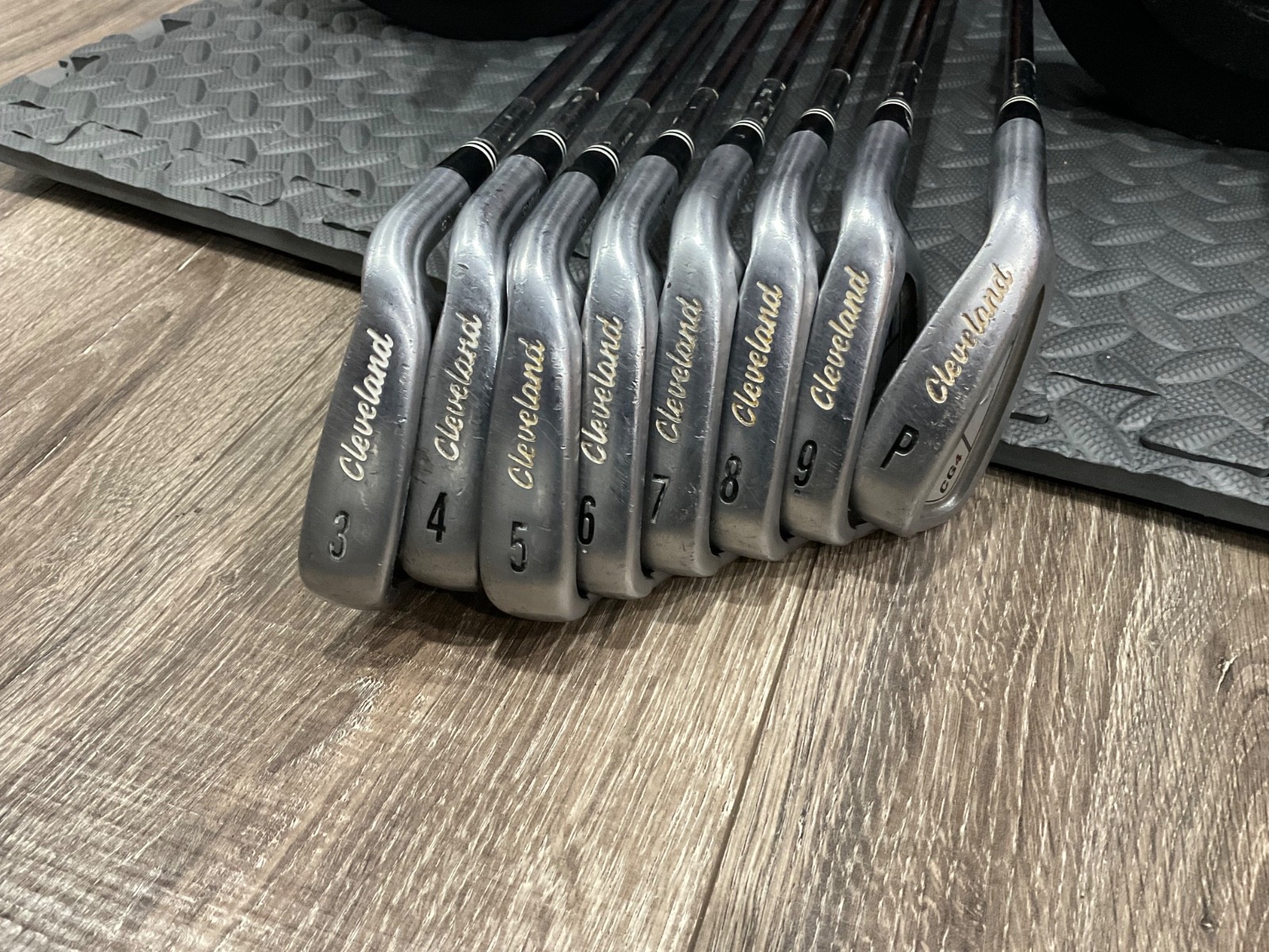 RH Cleveland CMM CG4 3-PW Iron Set Steel Regular flex Standard Golf Clubs