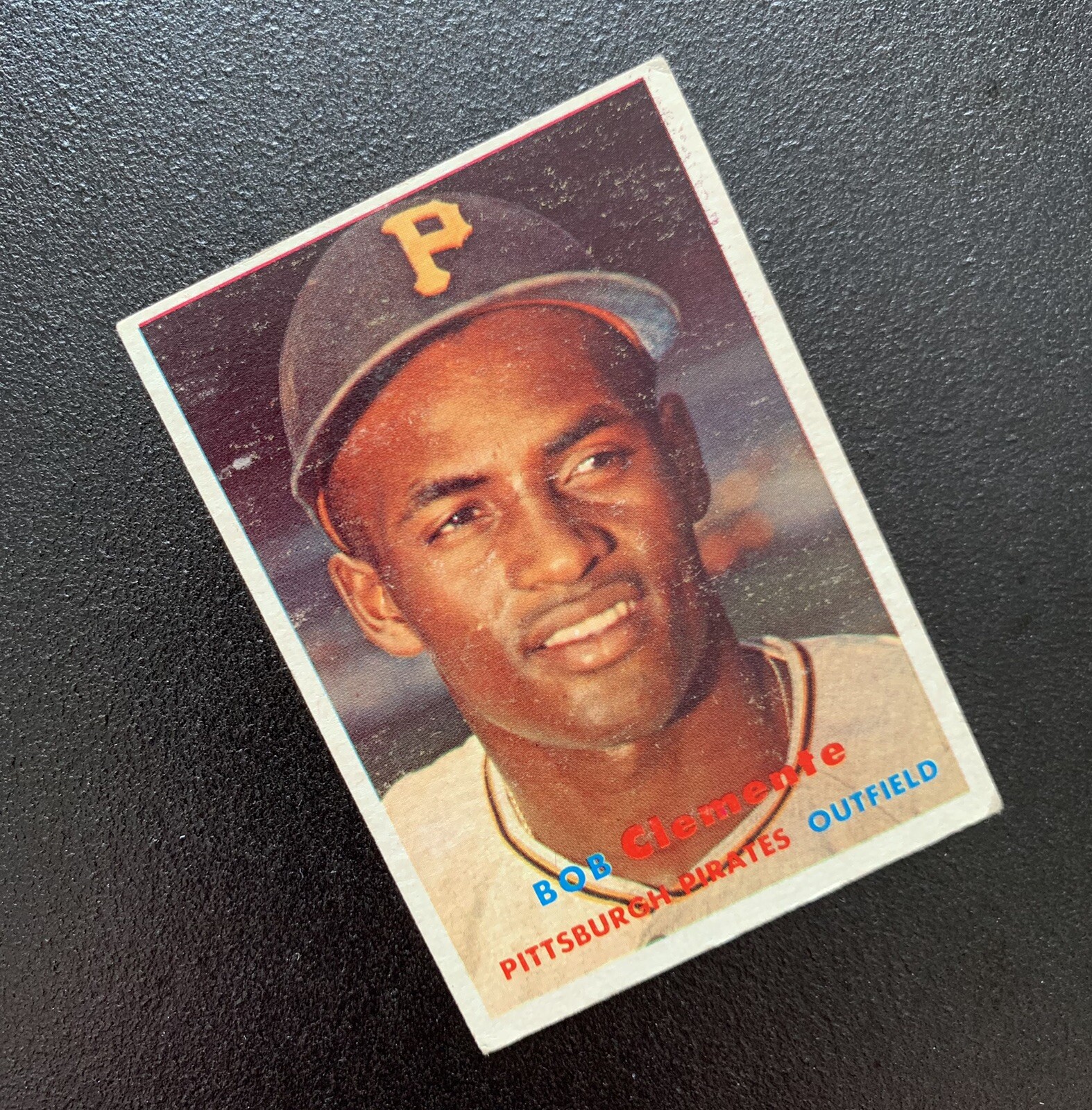 1957 TOPPS Bob Clemente Pittsburgh Pirates #76 Baseball Card - ROBERTO 