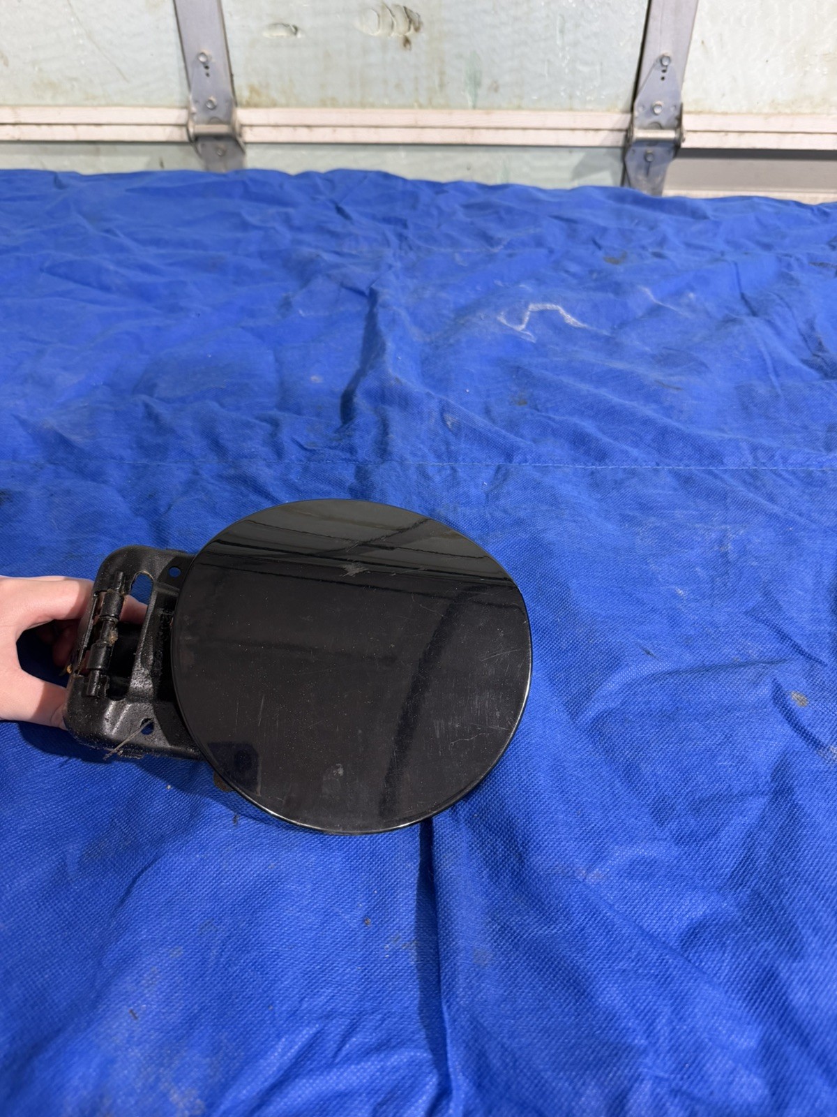 12-15 HONDA CIVIC - FUEL LID / GAS CAP COVER BLACK COLOR - OEM #269