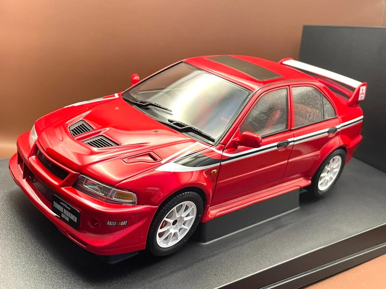 *SUPER RARE* Autoart 1/18 Mitsubishi Lancer EVO VI EVO 6 Tommi Makinen Edition