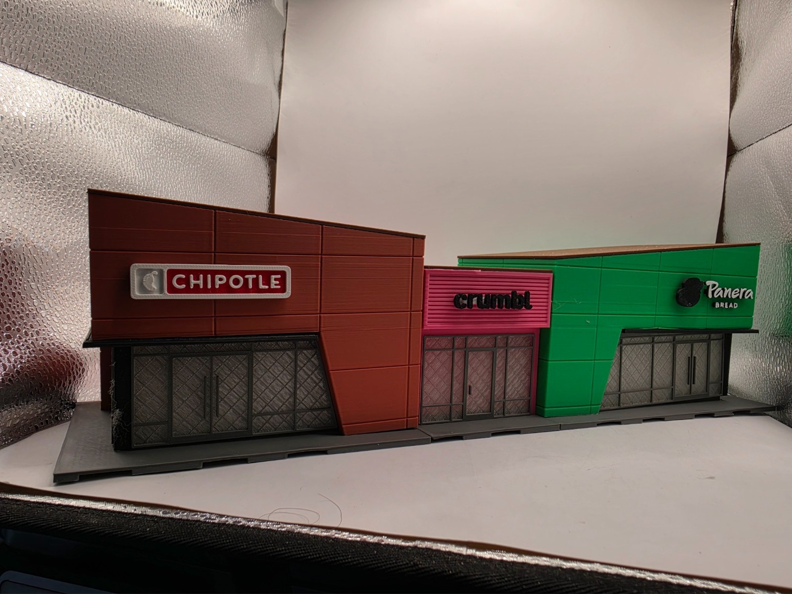 STRIP MALL FAMOUS RESTARAUNTS ASSEMBLED PRINT ON DEMAND S SCALE BUILDING/DIORAMA