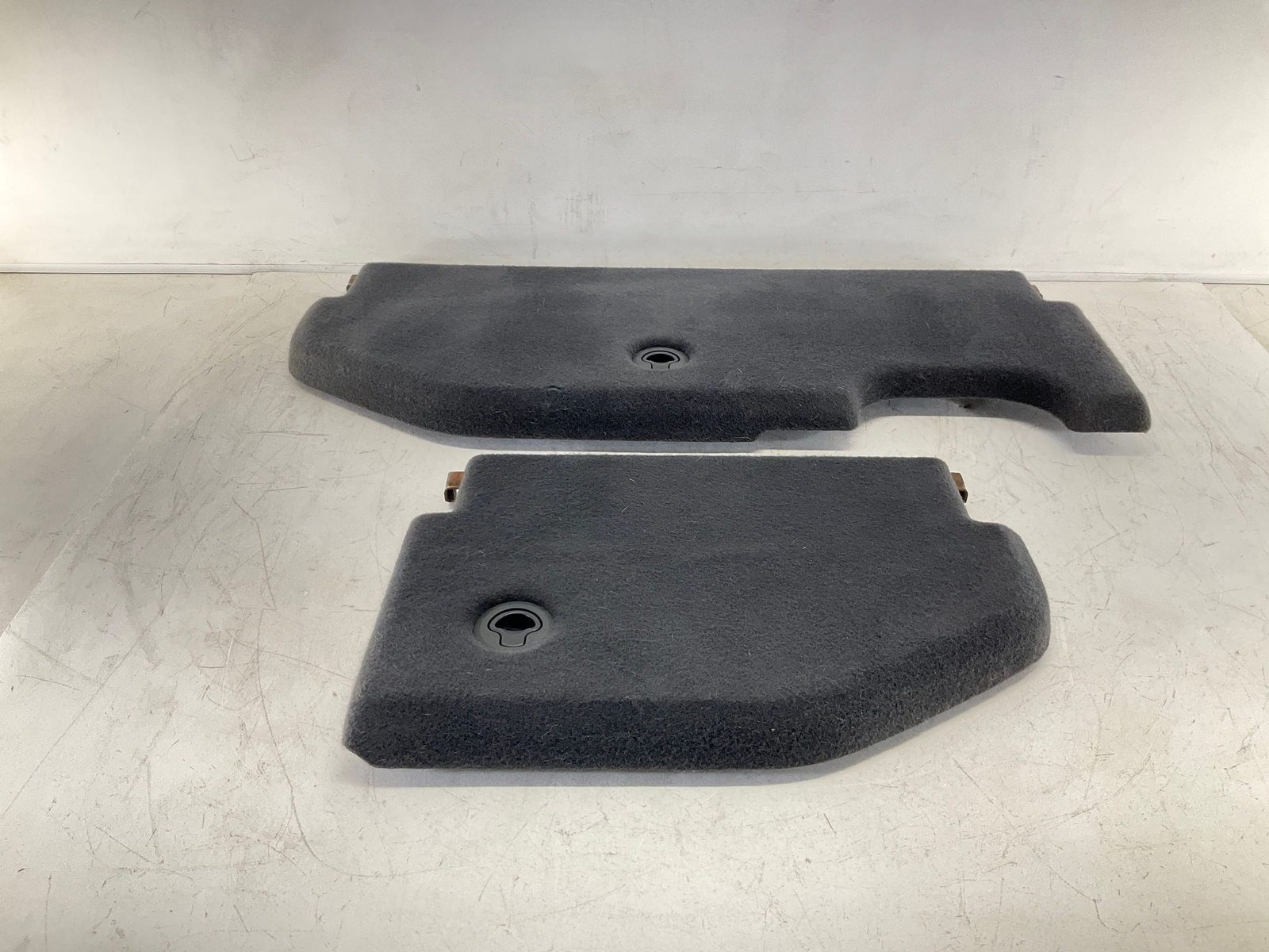 11-18 DODGE Ram 2500 Rear Seat Storage Bin Lid Pair 11-18 DODGE Ram 2500 Rear Seat Storage Bin Lid Pair