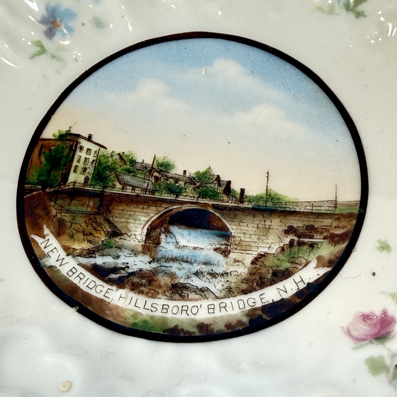 BRIDGE HILLSBORO BRIDGE NH NEW HAMPSHIRE ANTIQUE Souvenir Porcelain TRINKET DISH