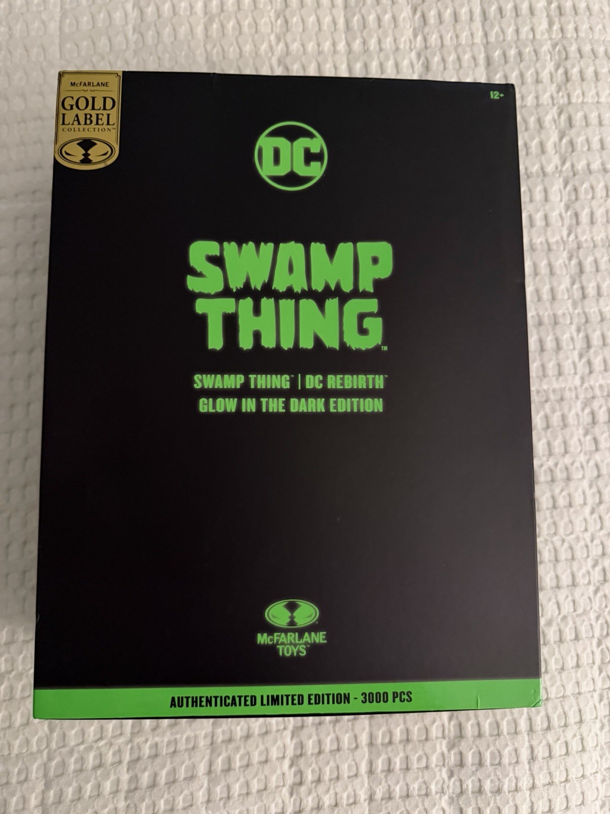 McFarlane Gold Label Swamp Thing GITD MegaFig 3000 Damaged Box NIB