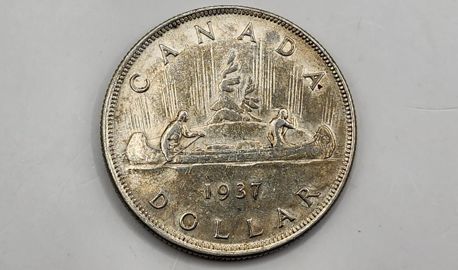1937 Canada 1 Dollar Silver Coin - George VI with IND:IMP: - KM#37 1937 Canada 1 Dollar Silver Coin - George VI with IND:IMP: - KM#37