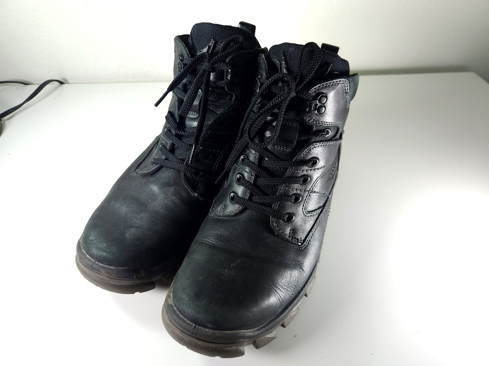 VTG ECCO Outdoor Boots Men\'s US 11 Black Leather Latex Lug Sole Damaged As-Is