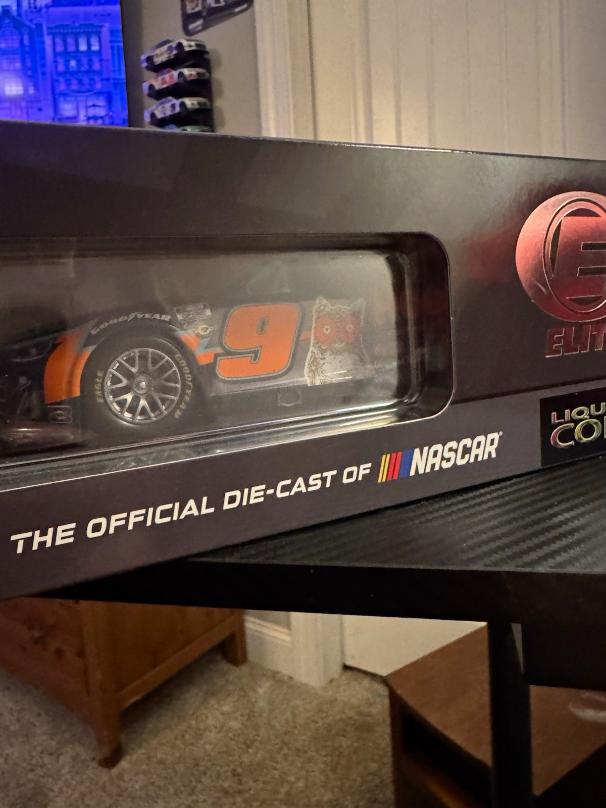 Lionel Racing Elite Liquid Color 1/24 Elliott #9 Hooters 2023 Camaro ELITE 