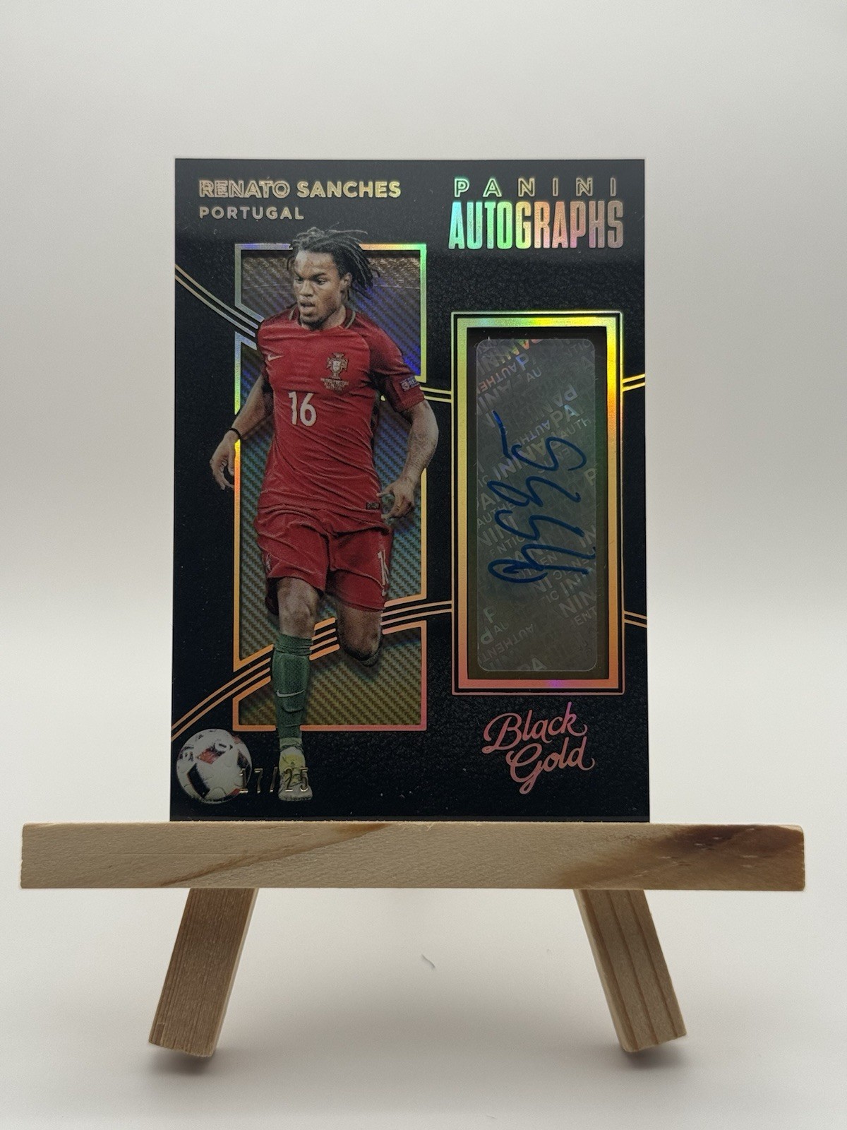 Panini Black Gold 2016-17 Renato Sanches Auto RC Holo Gold /25 Portugal Panini Black Gold 2016-17 Renato Sanches Auto RC Holo Gold /25 Portugal