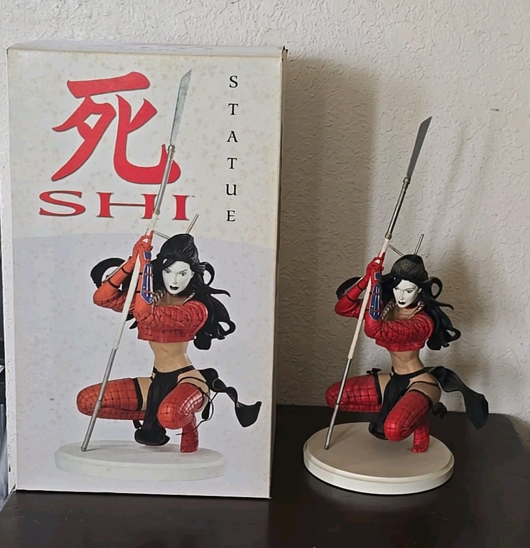 Darkhorse Shi Statue