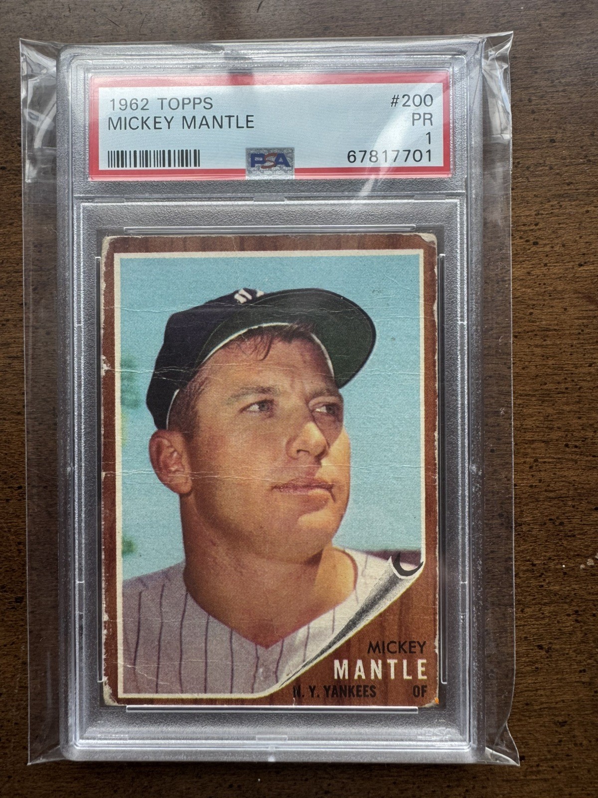 1962 TOPPS #200 MICKEY MANTLE PSA 1 1962 TOPPS #200 MICKEY MANTLE PSA 1